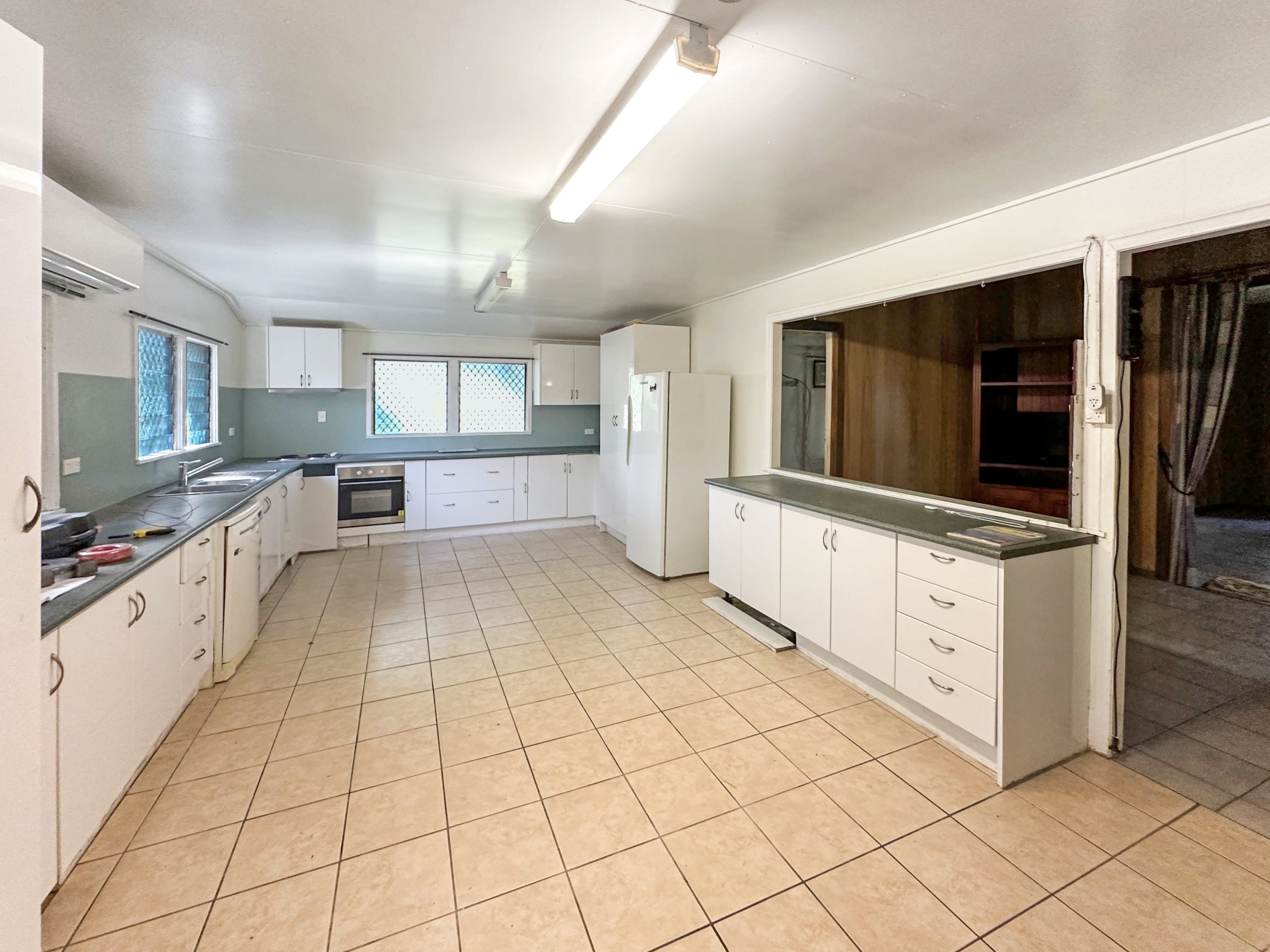 7-9 Acacia Street, FORREST BEACH, QLD 4850 AUS