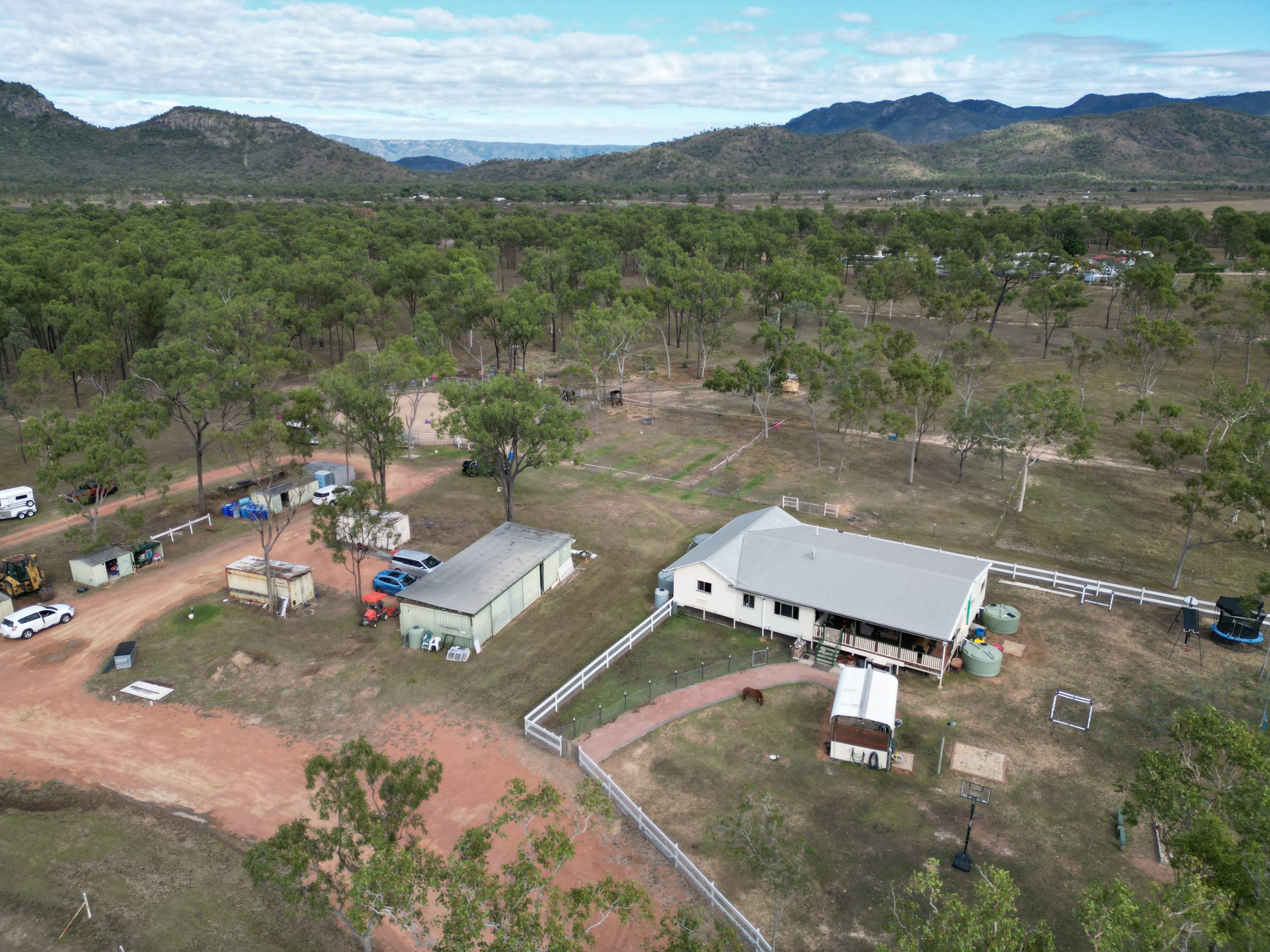 235 Laudham Road, PINNACLES, QLD 4815 AUS