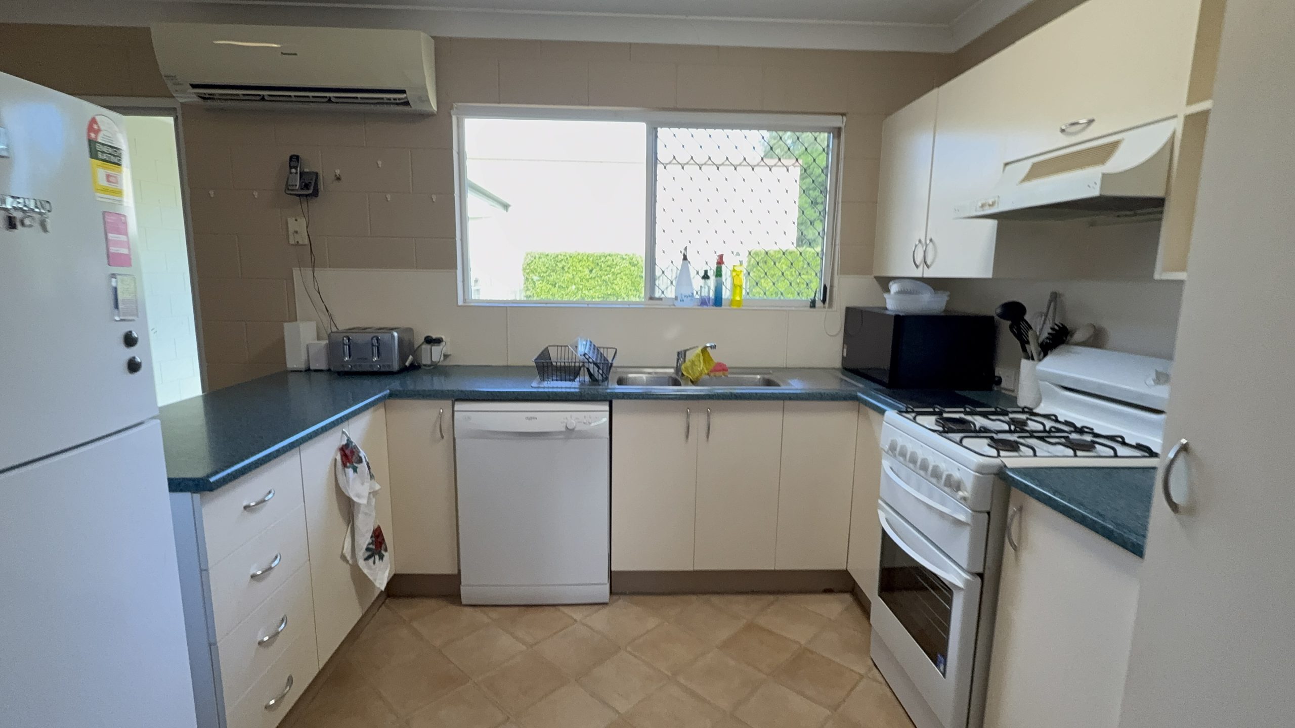 8 Music Court, CONDON, QLD 4815 AUS