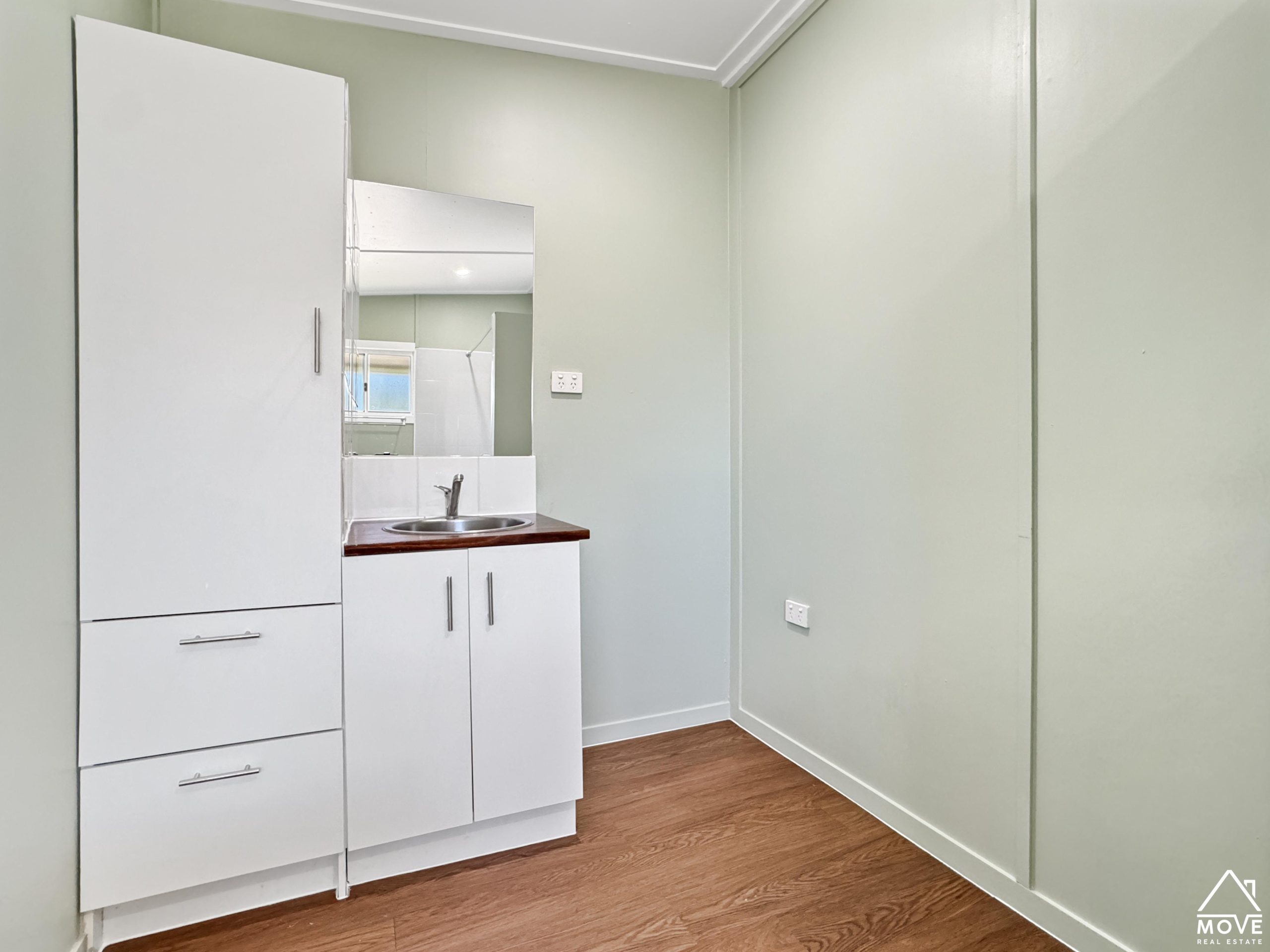 17 Vulture Street, CHARTERS TOWERS CITY, QLD 4820 AUS