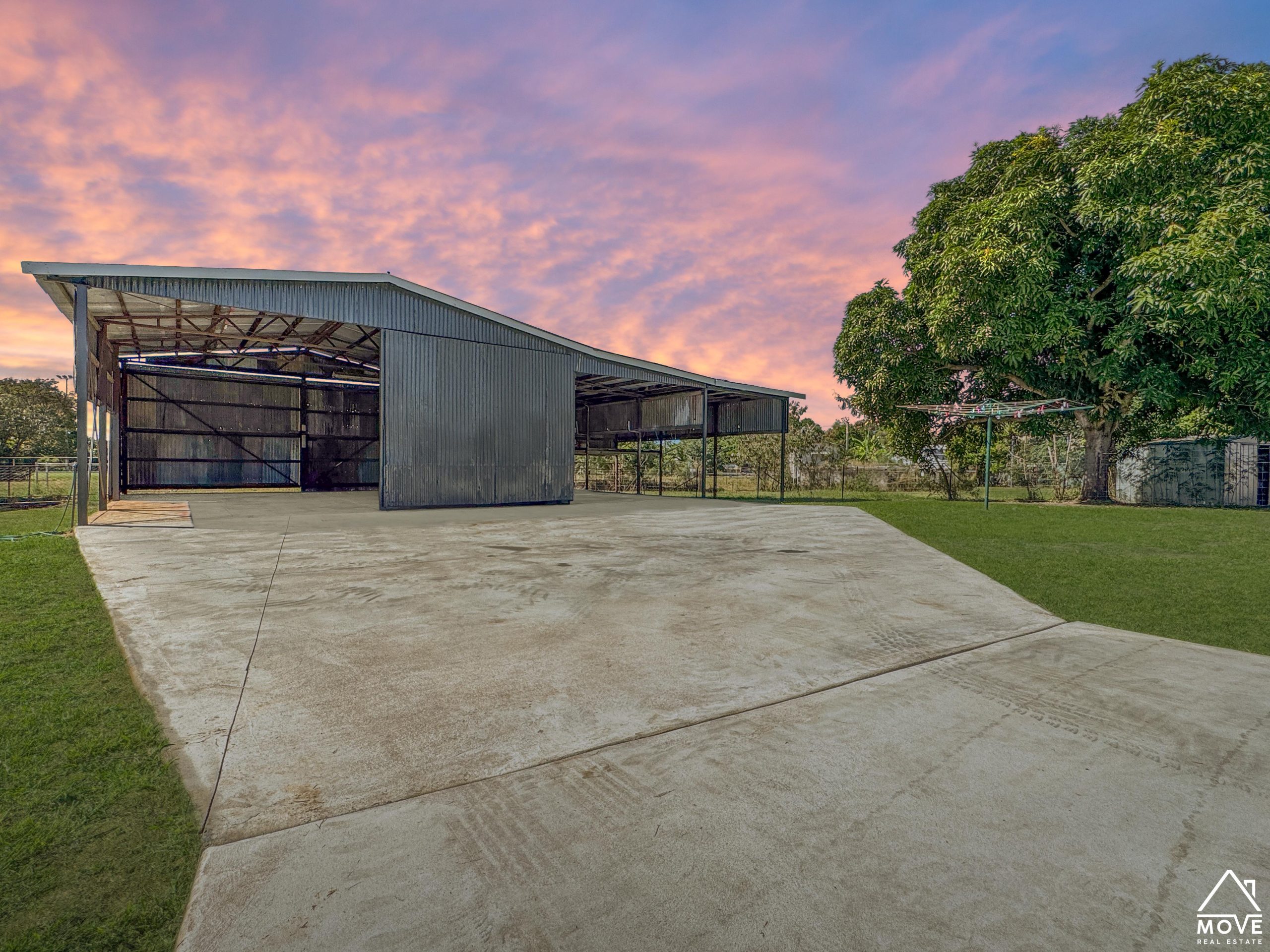 17 Vulture Street, CHARTERS TOWERS CITY, QLD 4820 AUS