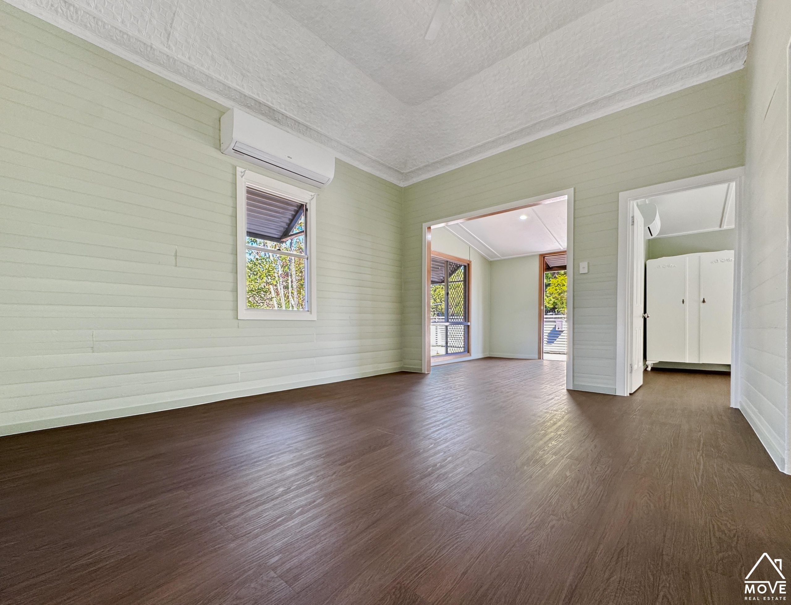 17 Vulture Street, CHARTERS TOWERS CITY, QLD 4820 AUS