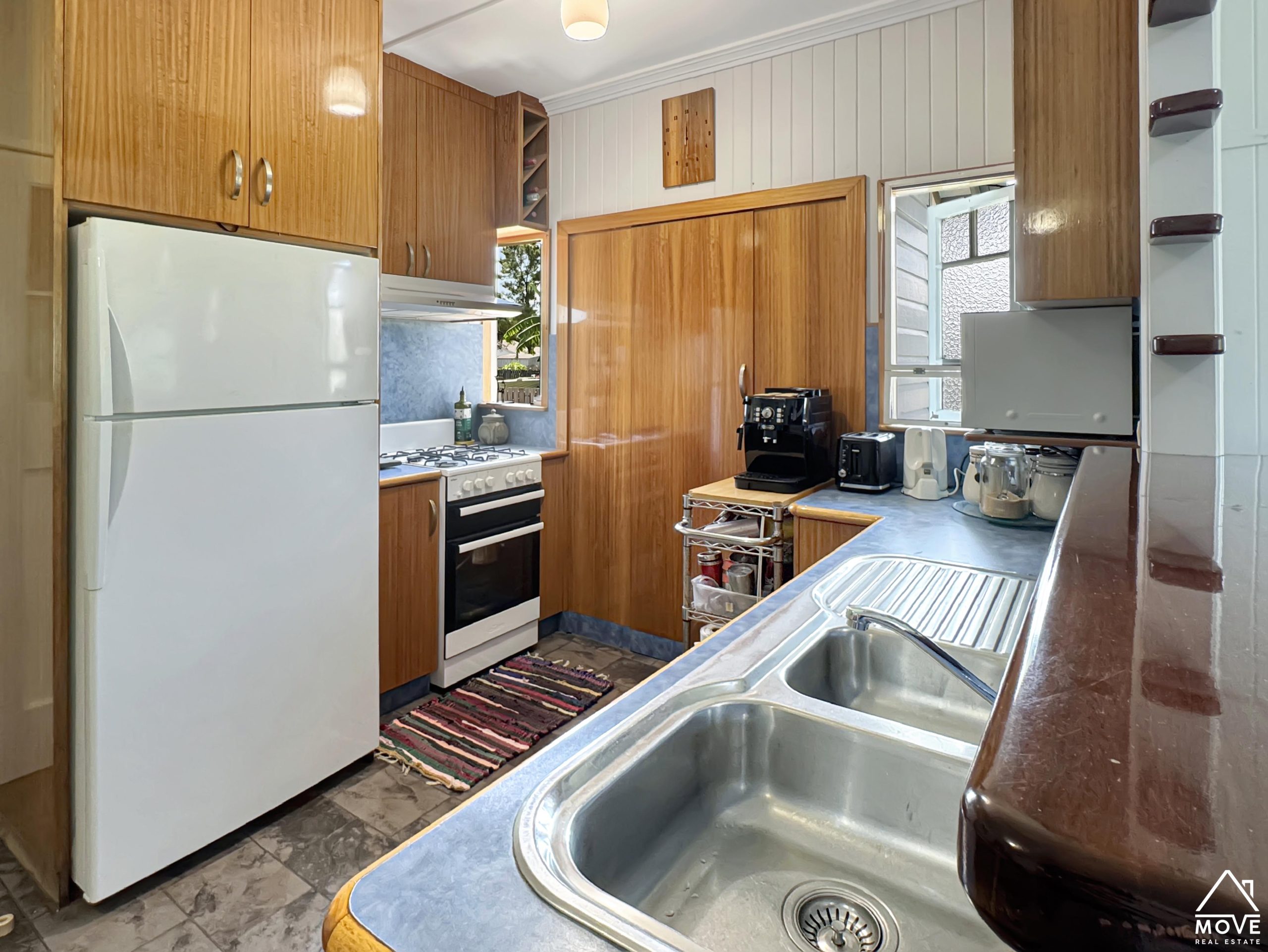 4 Carey Street, GIRU, QLD 4809 AUS