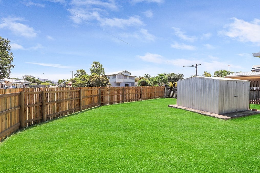30 Mason Street, CURRAJONG, QLD 4812 AUS
