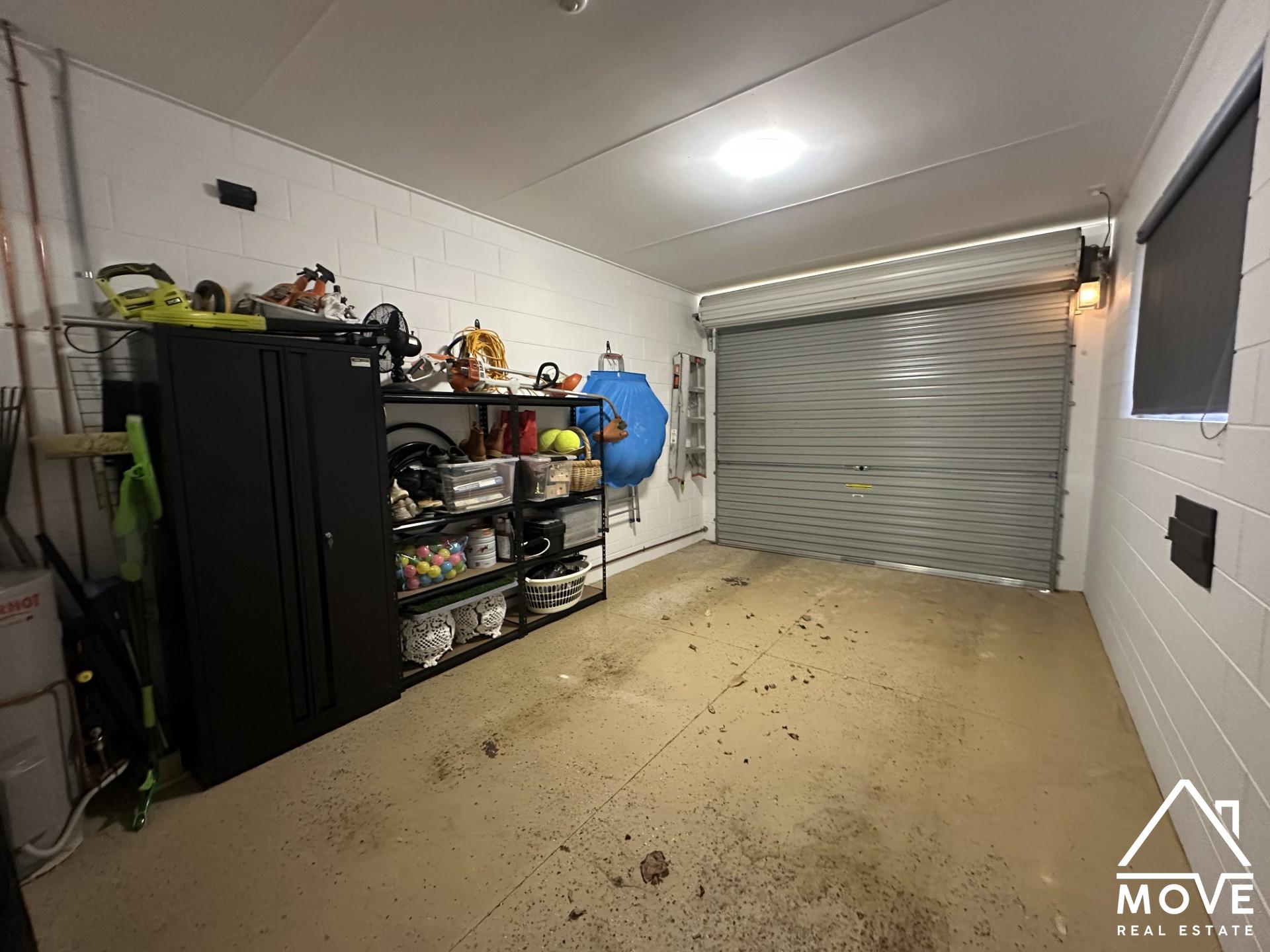 2/43 Quinn Street, ROSSLEA, QLD 4812 AUS