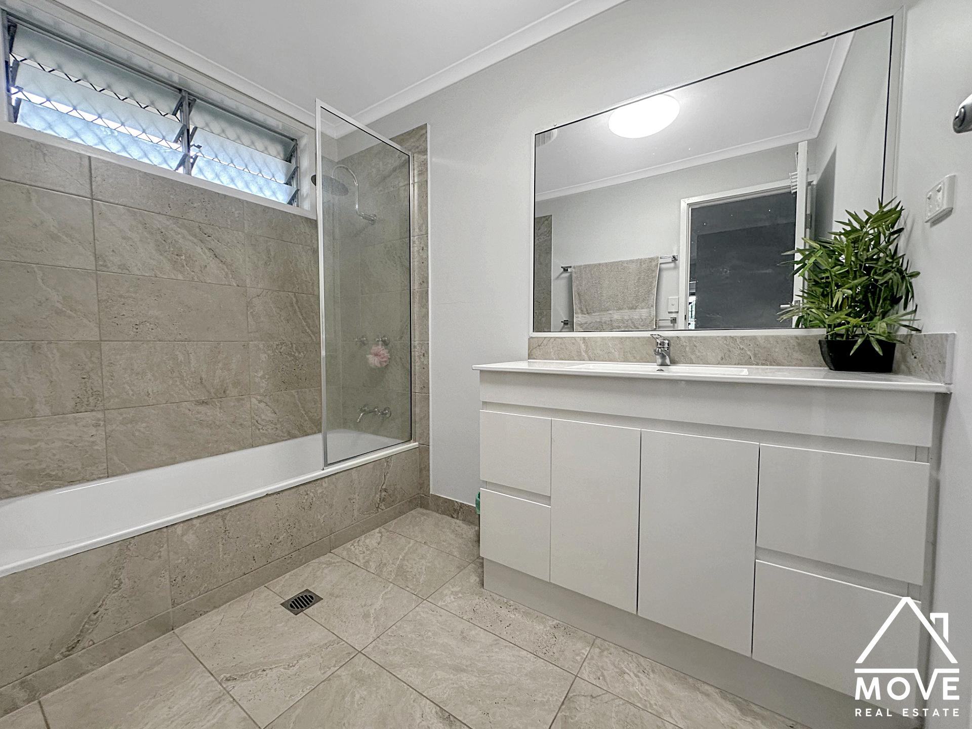 4 Mott Street, HEATLEY, QLD 4814 AUS