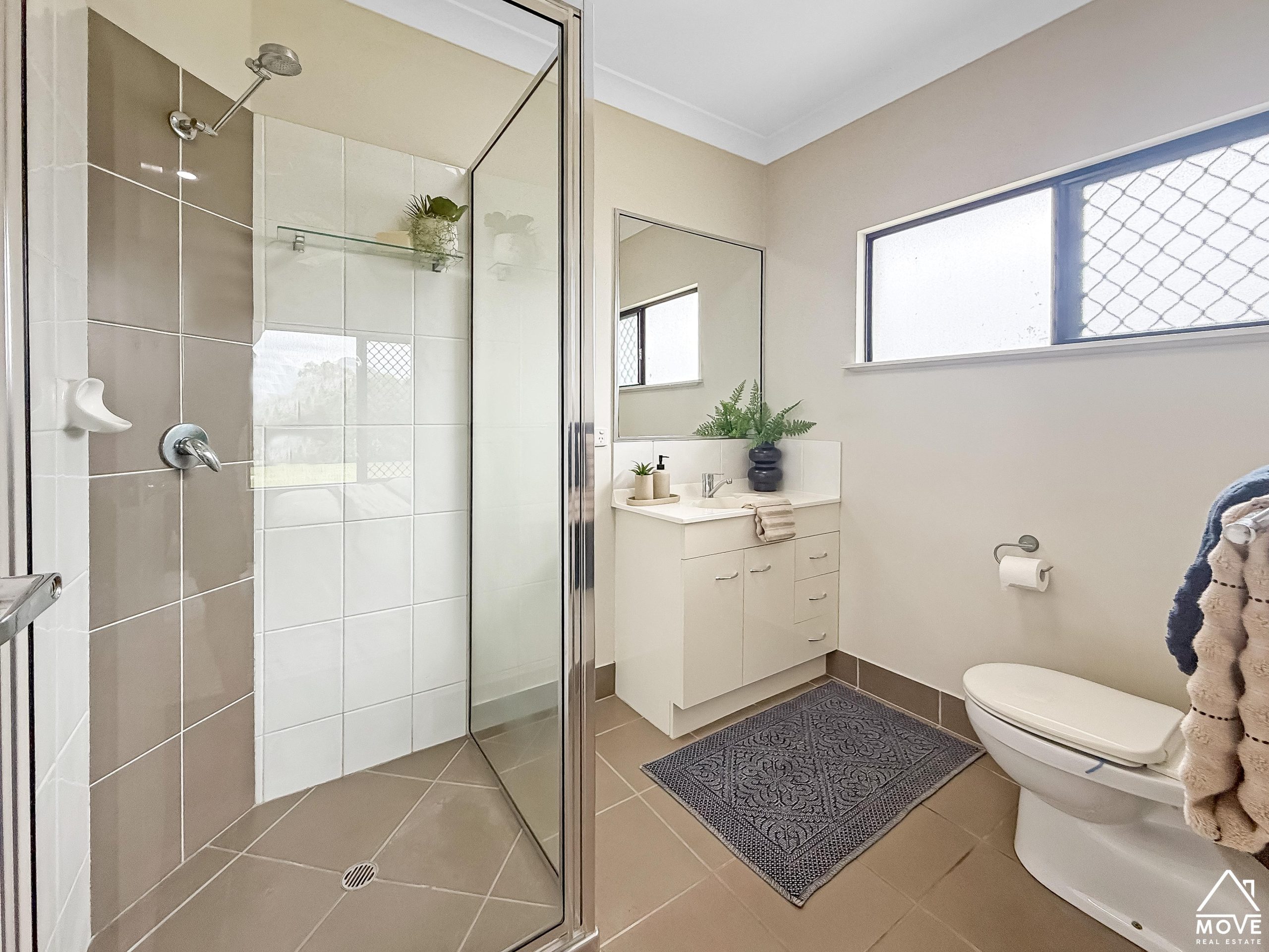 17 South Beck Drive, RASMUSSEN, QLD 4815 AUS