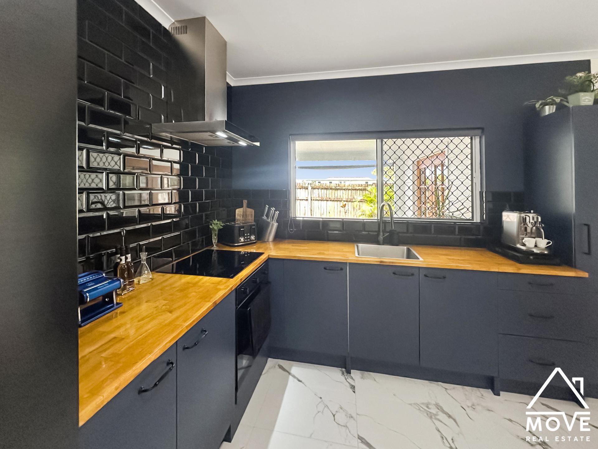 98 Marlin Drive, WONGA BEACH, QLD 4873 AUS