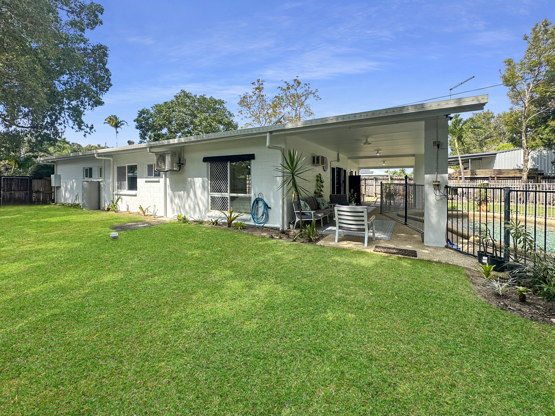 98 Marlin Drive, WONGA BEACH, QLD 4873 AUS