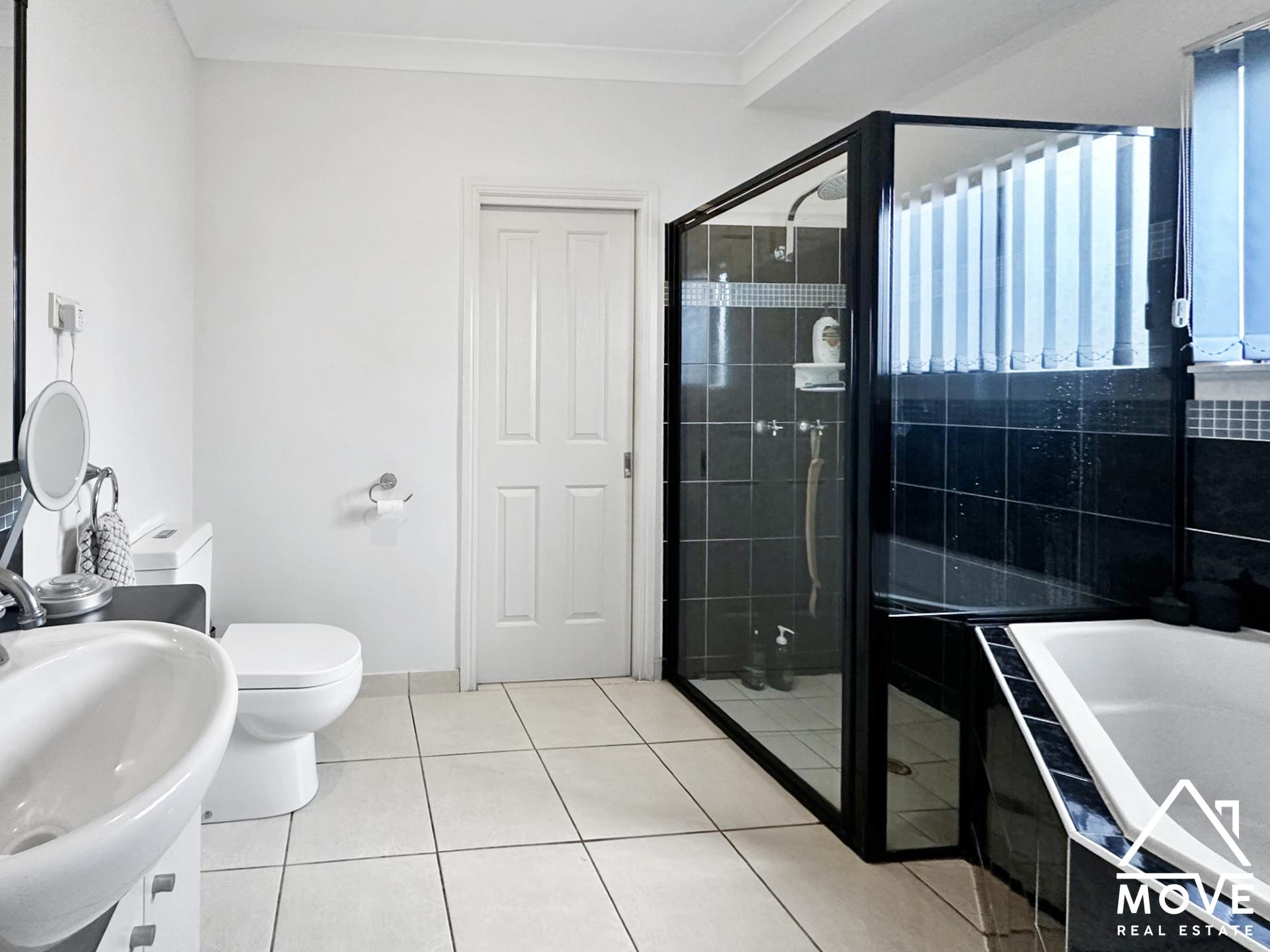 25 Goicoechea Drive, BUSHLAND BEACH, QLD 4818 AUS