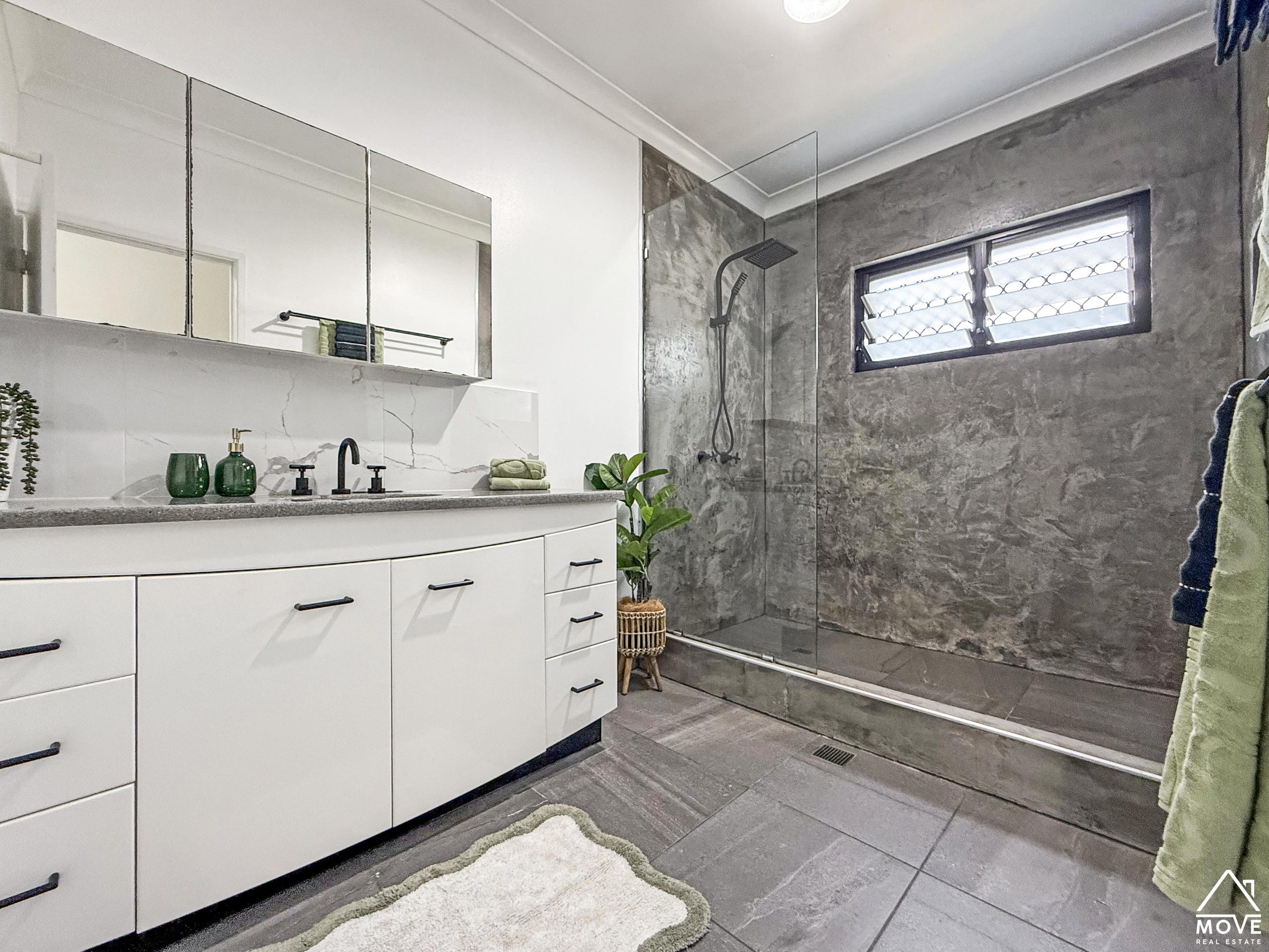 5 Innes Drive, DEERAGUN, QLD 4818 AUS