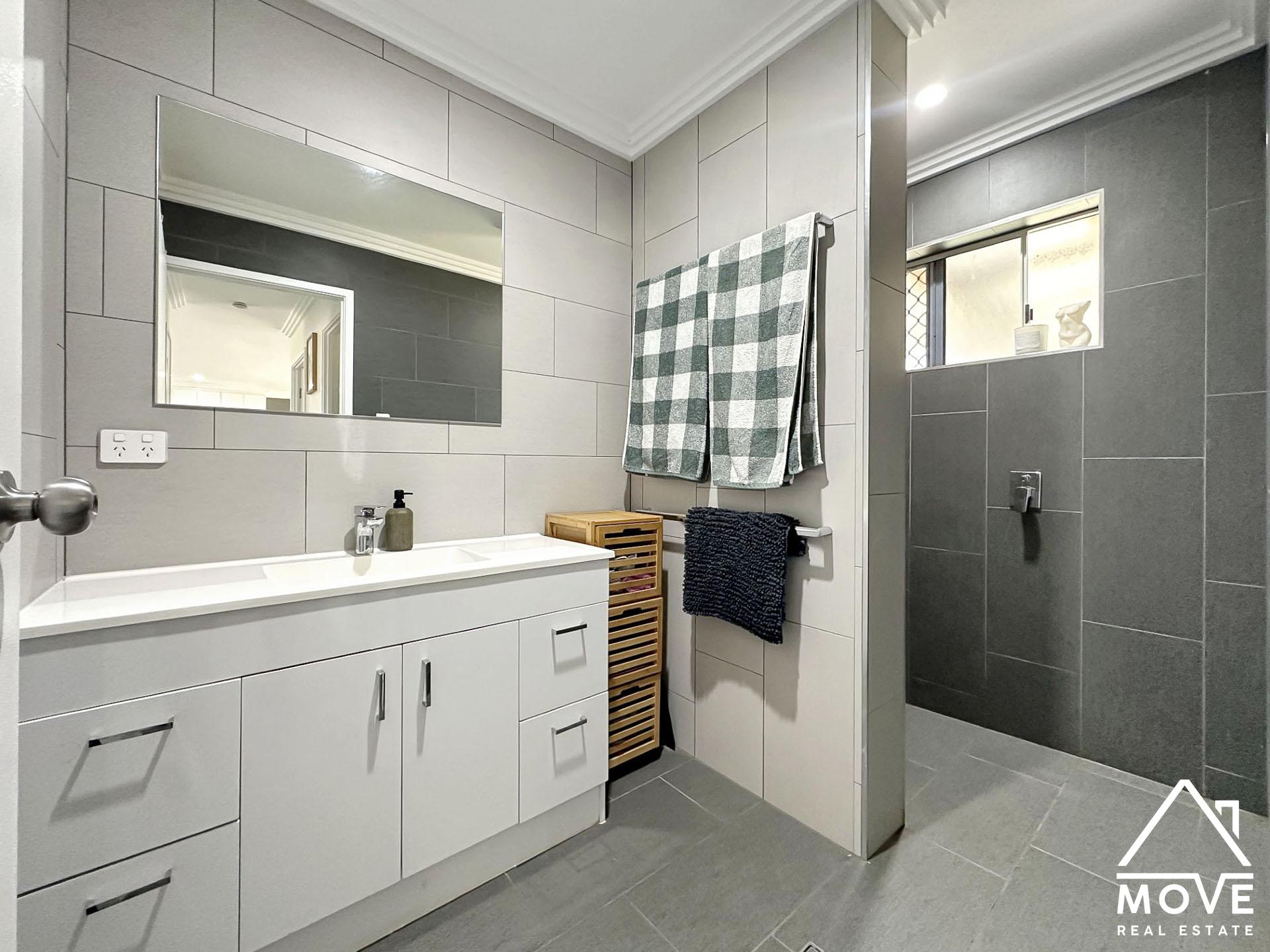 42 Carmen Close, YABULU, QLD 4818 AUS