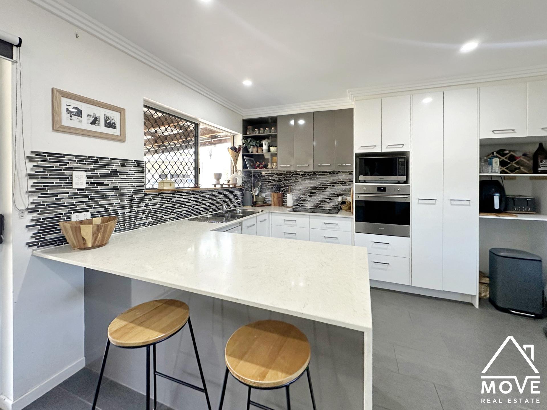 42 Carmen Close, YABULU, QLD 4818 AUS
