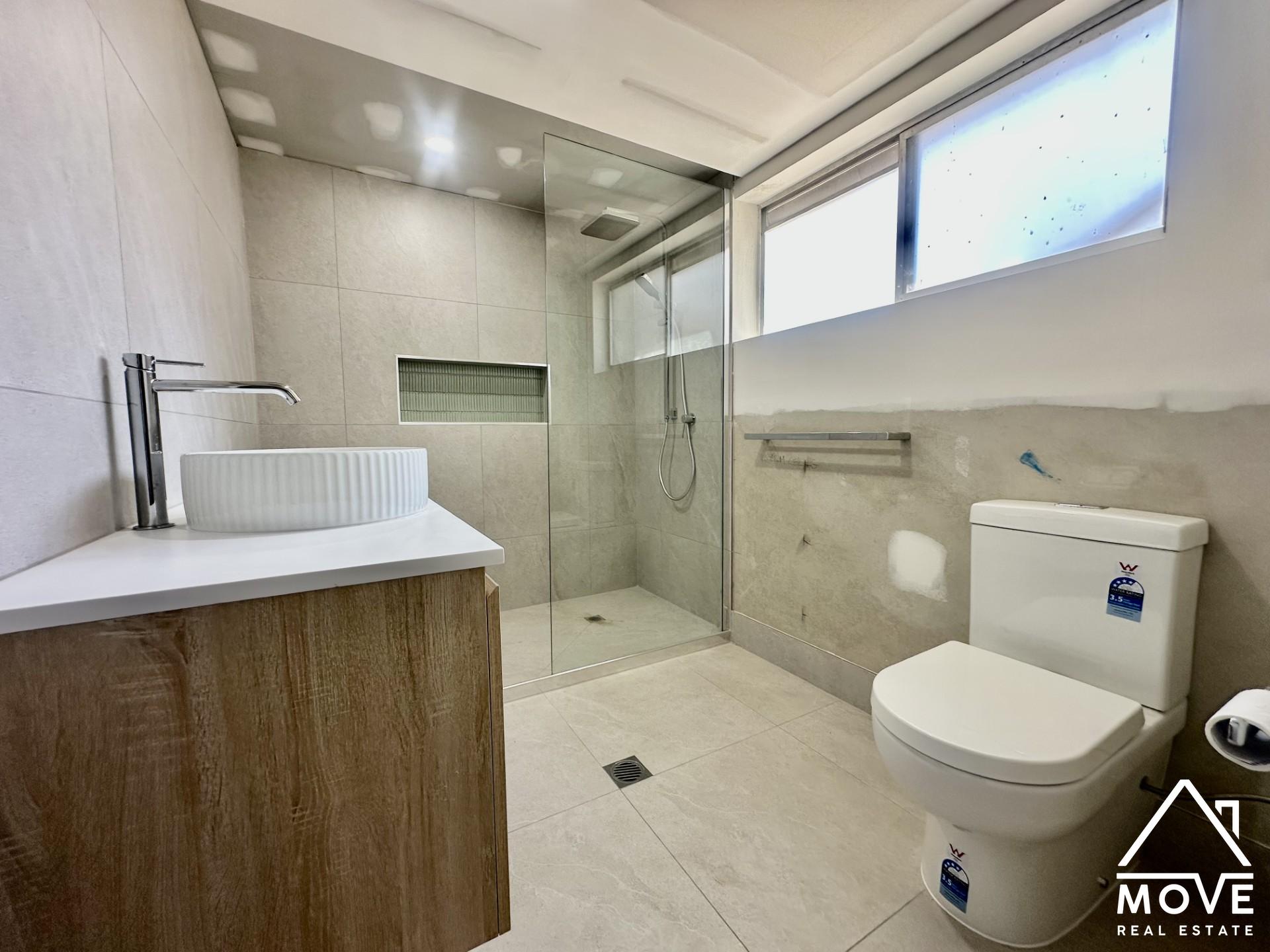45 Coates Street, MOUNT LOUISA, QLD 4814 AUS