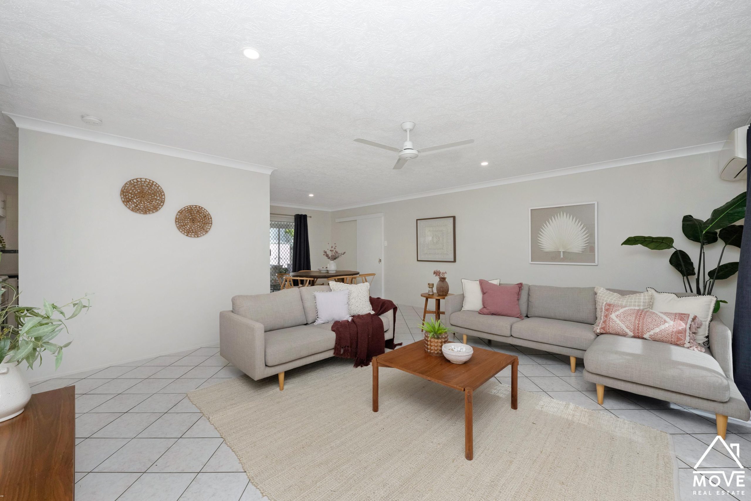 5 Saxby Crescent, MOUNT LOUISA, QLD 4814 AUS