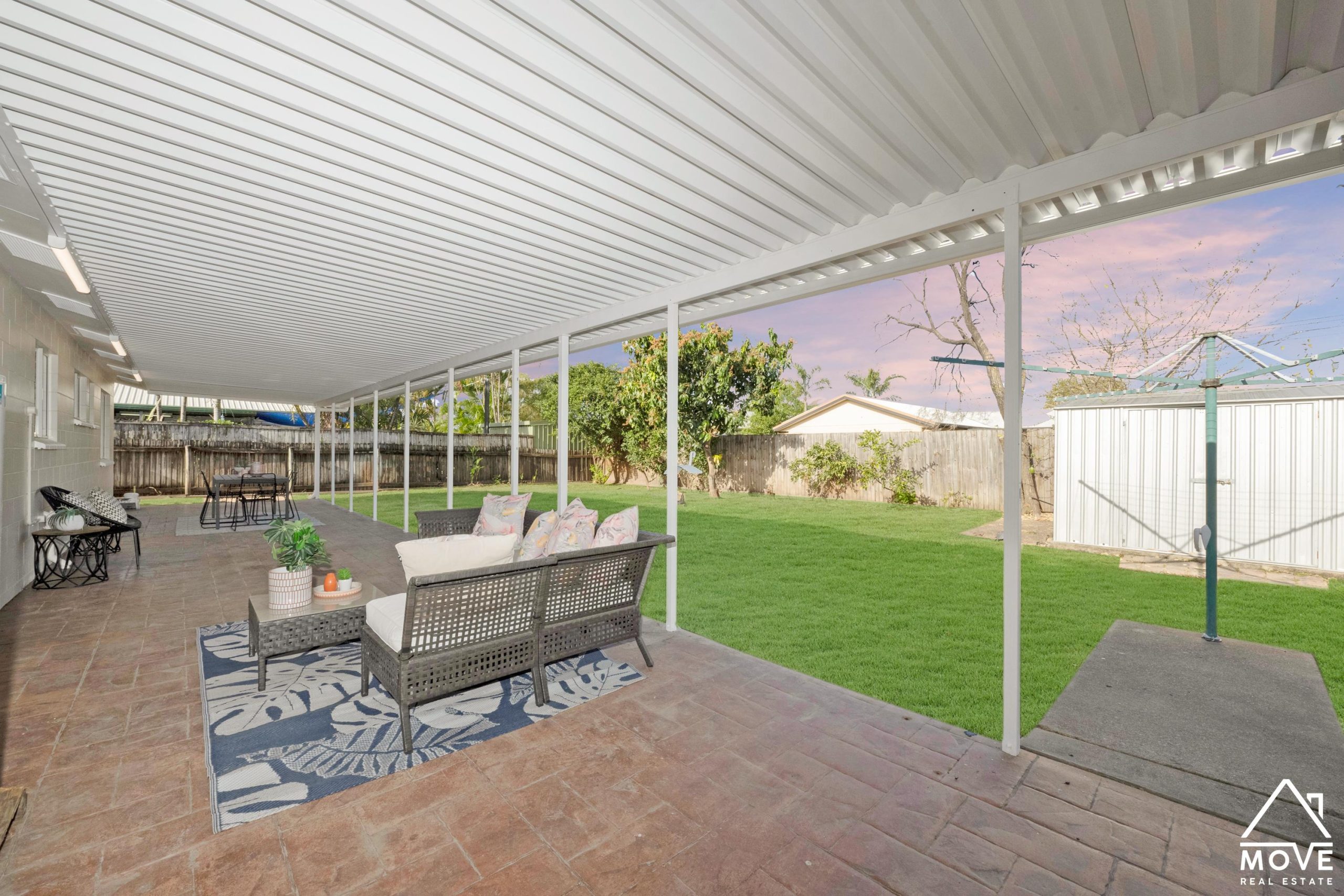 5 Saxby Crescent, MOUNT LOUISA, QLD 4814 AUS
