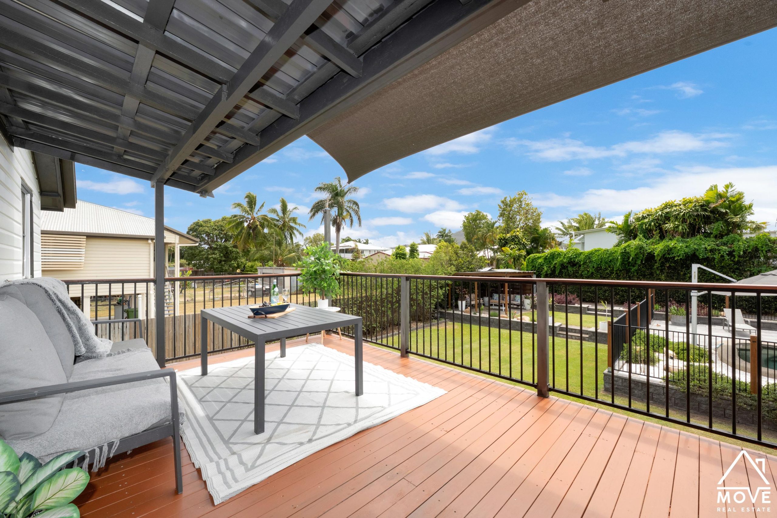 61 Roberts Street, HERMIT PARK, QLD 4812 AUS