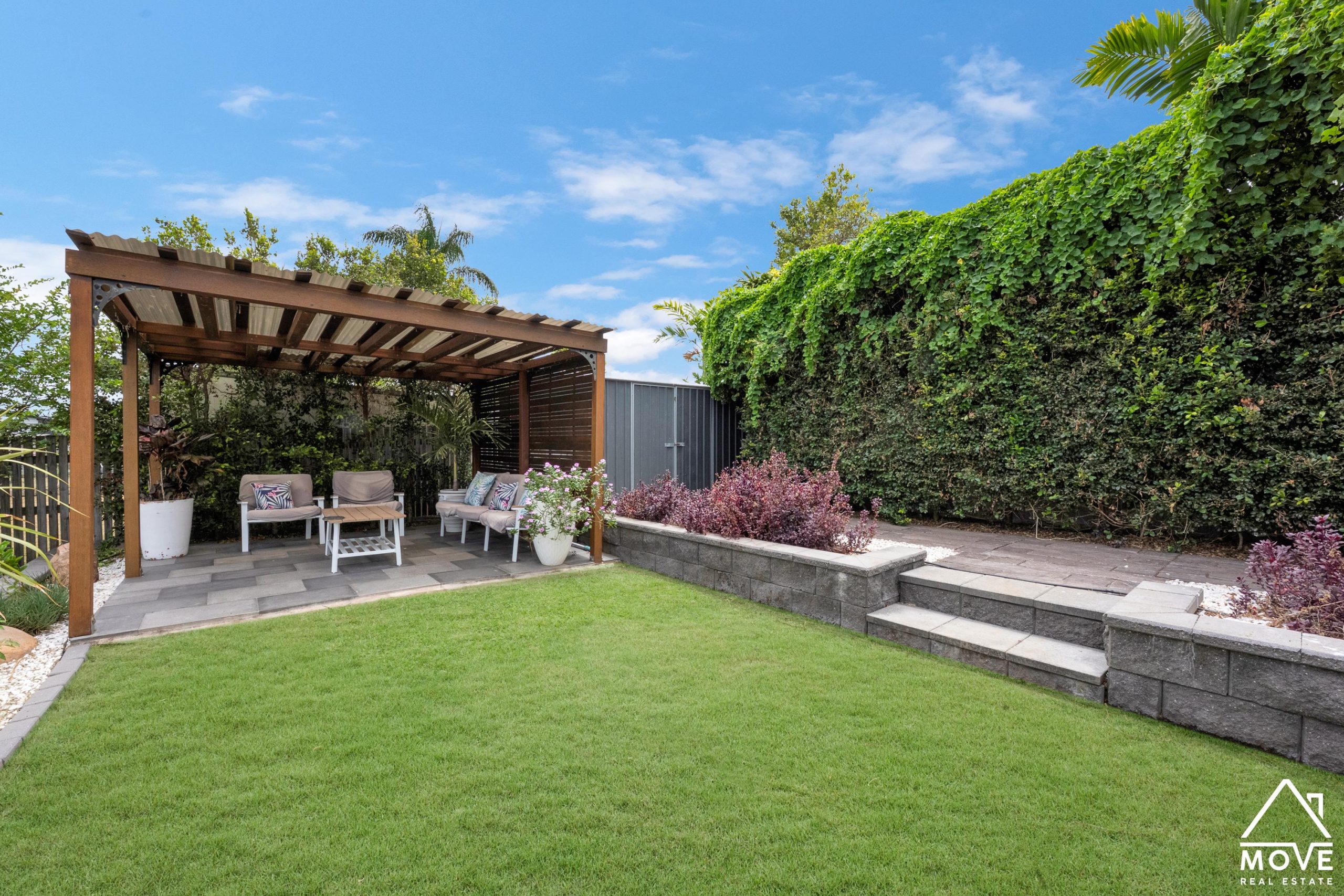 61 Roberts Street, HERMIT PARK, QLD 4812 AUS