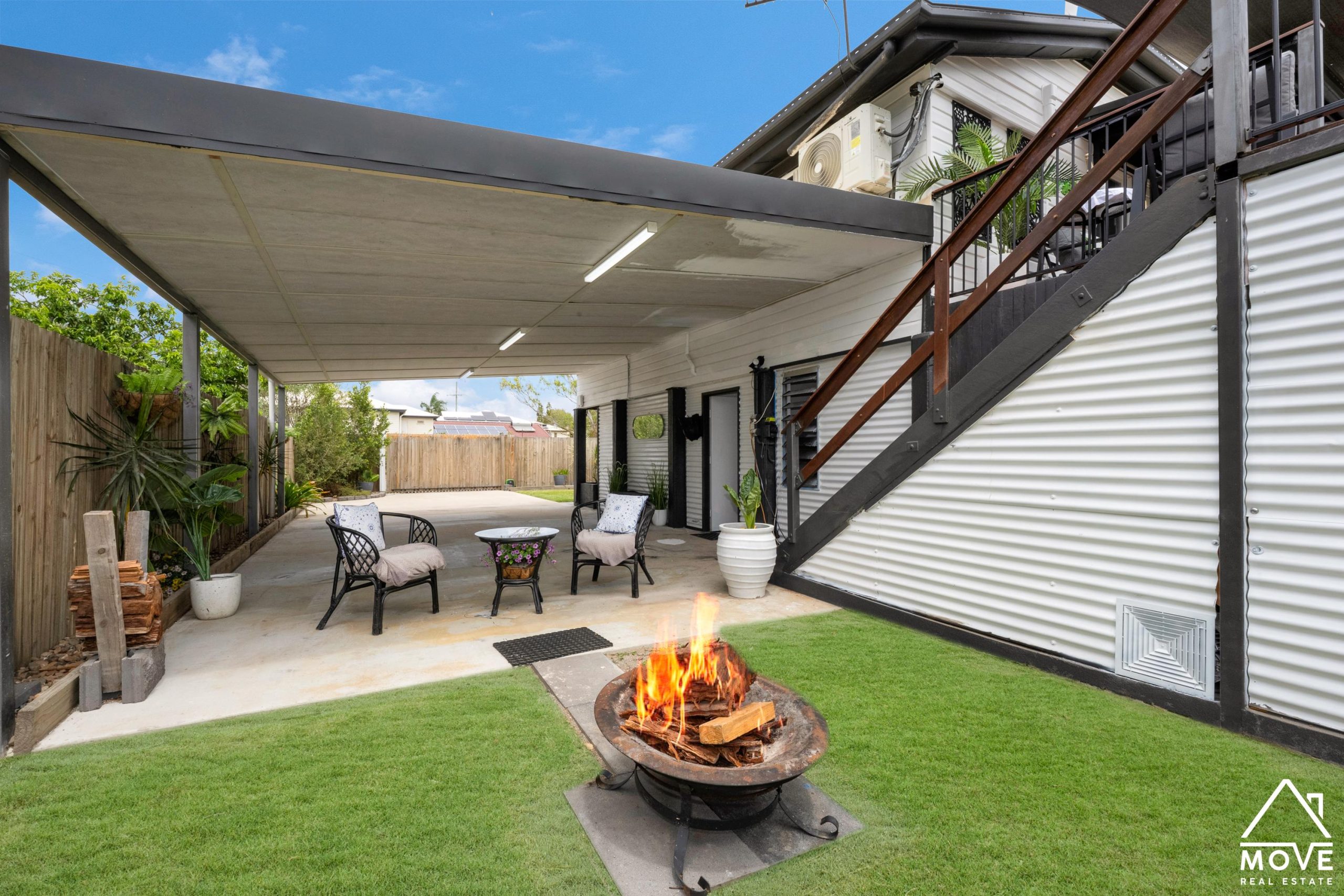 61 Roberts Street, HERMIT PARK, QLD 4812 AUS