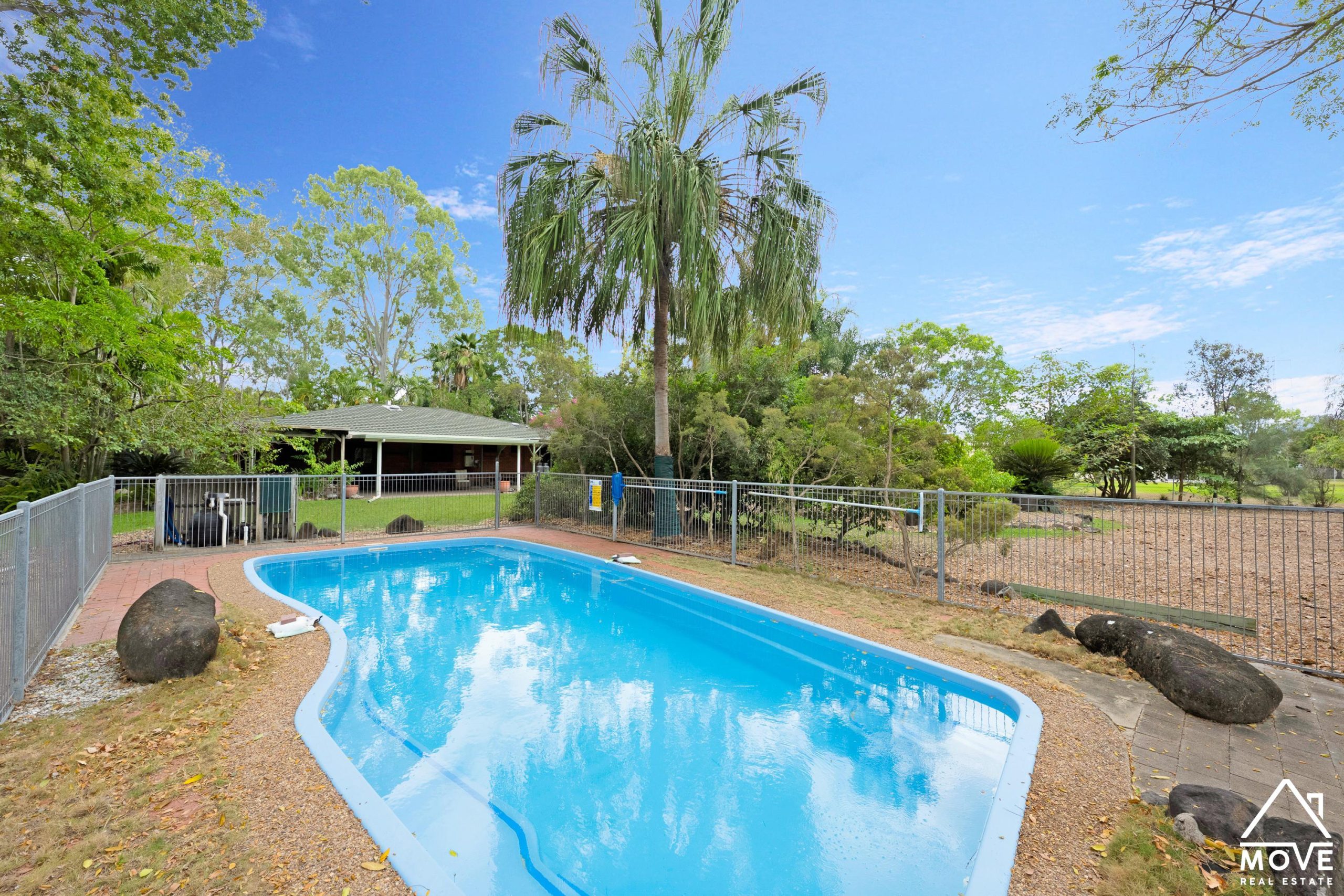 4 Bernborough Court, KELSO, QLD 4815 AUS