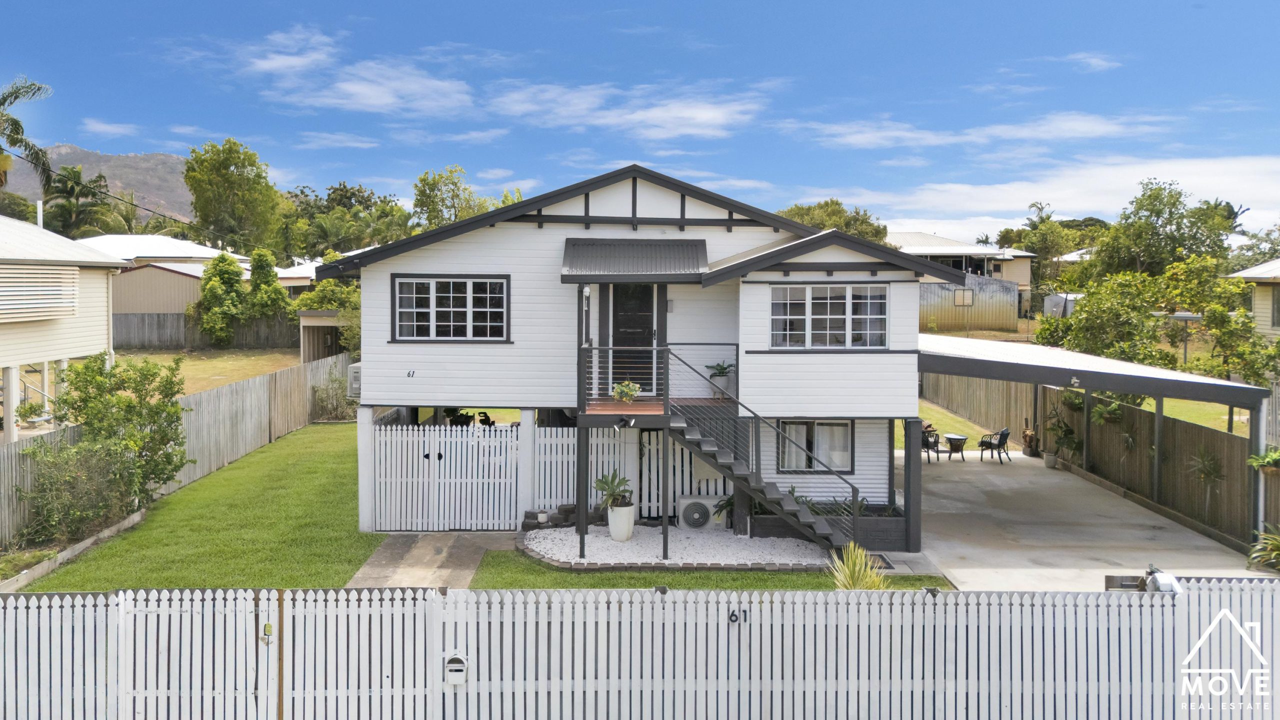 61 Roberts Street, HERMIT PARK, QLD 4812 AUS