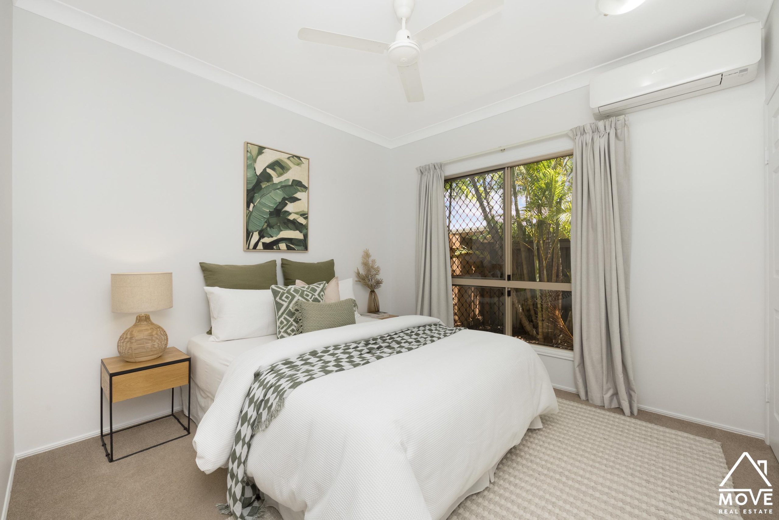47 Bamboo Crescent, MOUNT LOUISA, QLD 4814 AUS