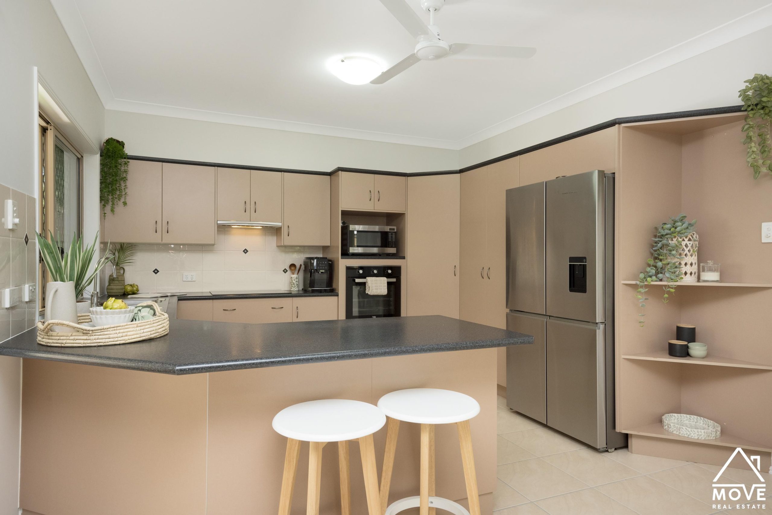 47 Bamboo Crescent, MOUNT LOUISA, QLD 4814 AUS