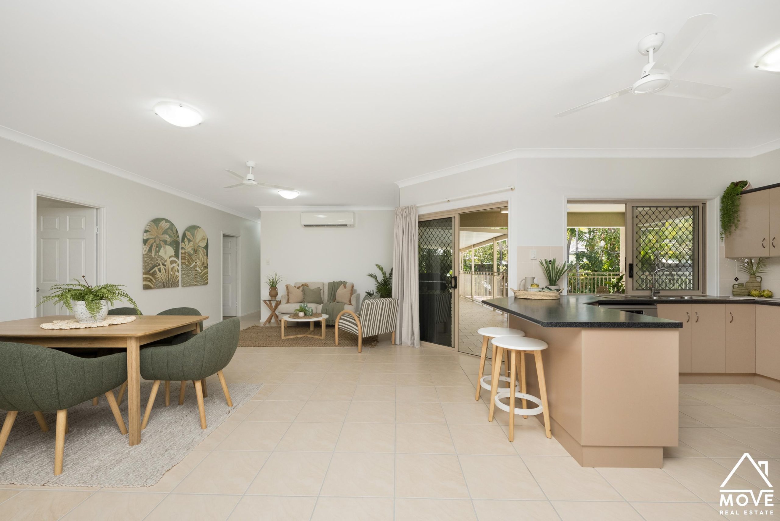 47 Bamboo Crescent, MOUNT LOUISA, QLD 4814 AUS