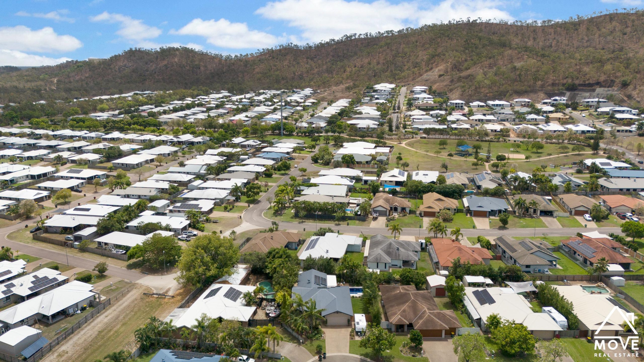 47 Bamboo Crescent, MOUNT LOUISA, QLD 4814 AUS
