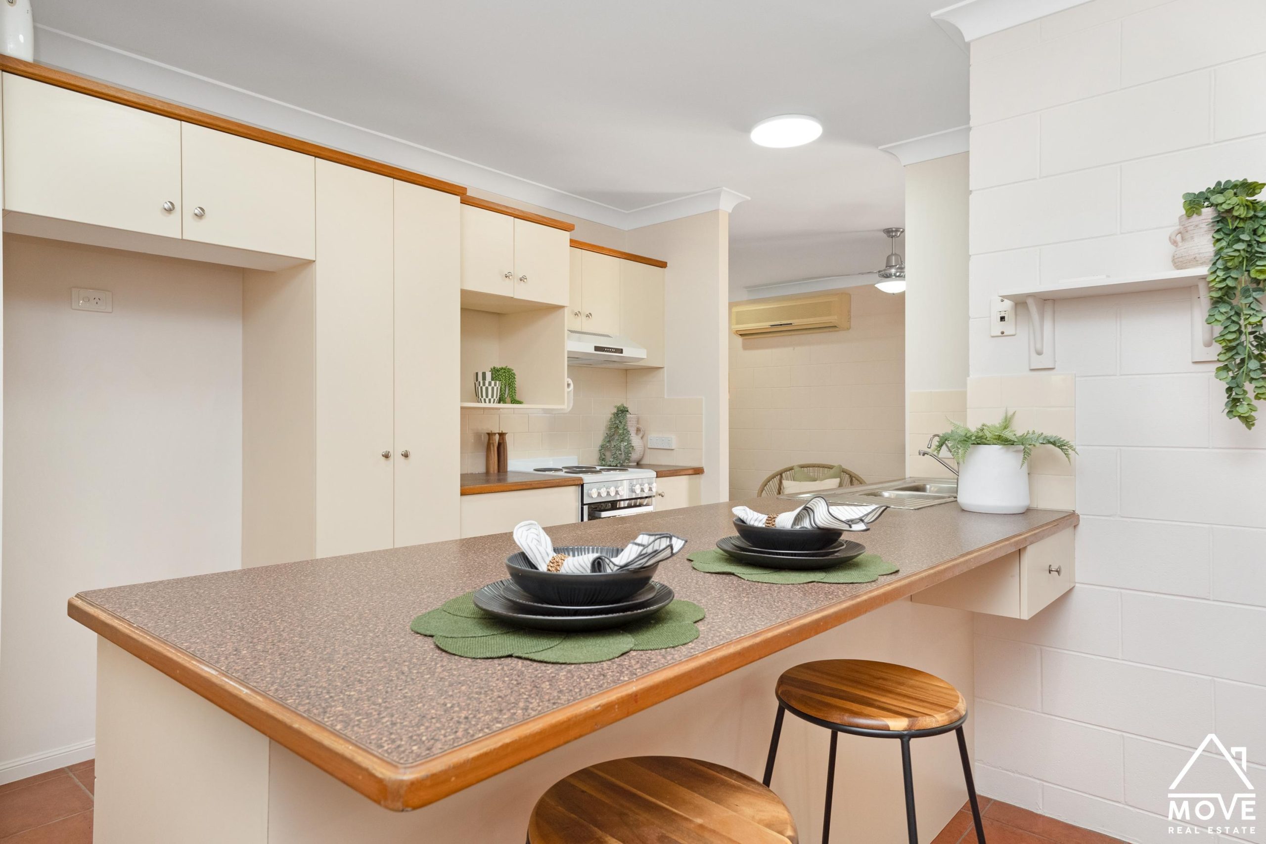 6 Kia-Ora Court, CONDON, QLD 4815 AUS