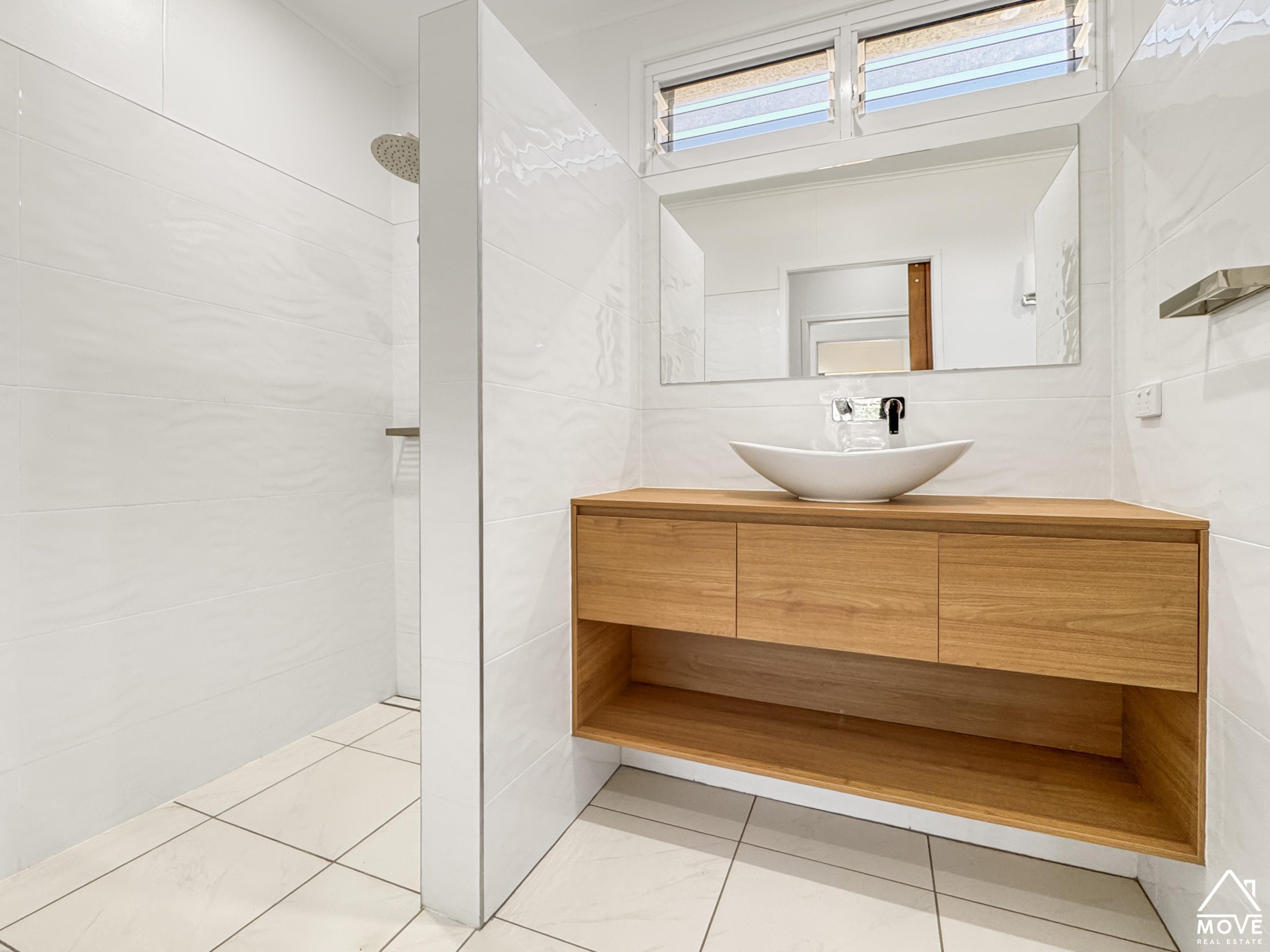 29 Clara Road, MOSMAN PARK, QLD 4820 AUS