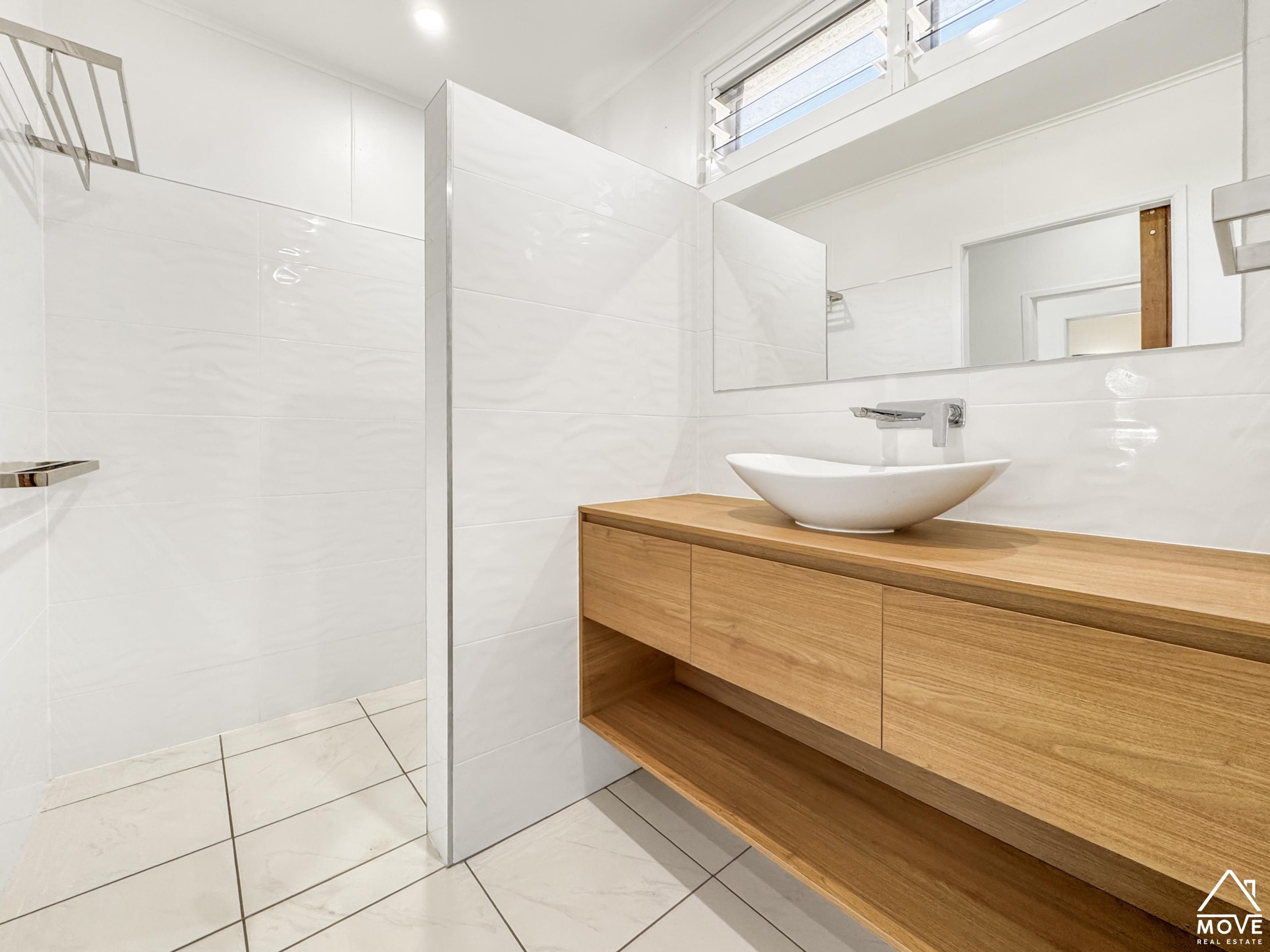 29 Clara Road, MOSMAN PARK, QLD 4820 AUS