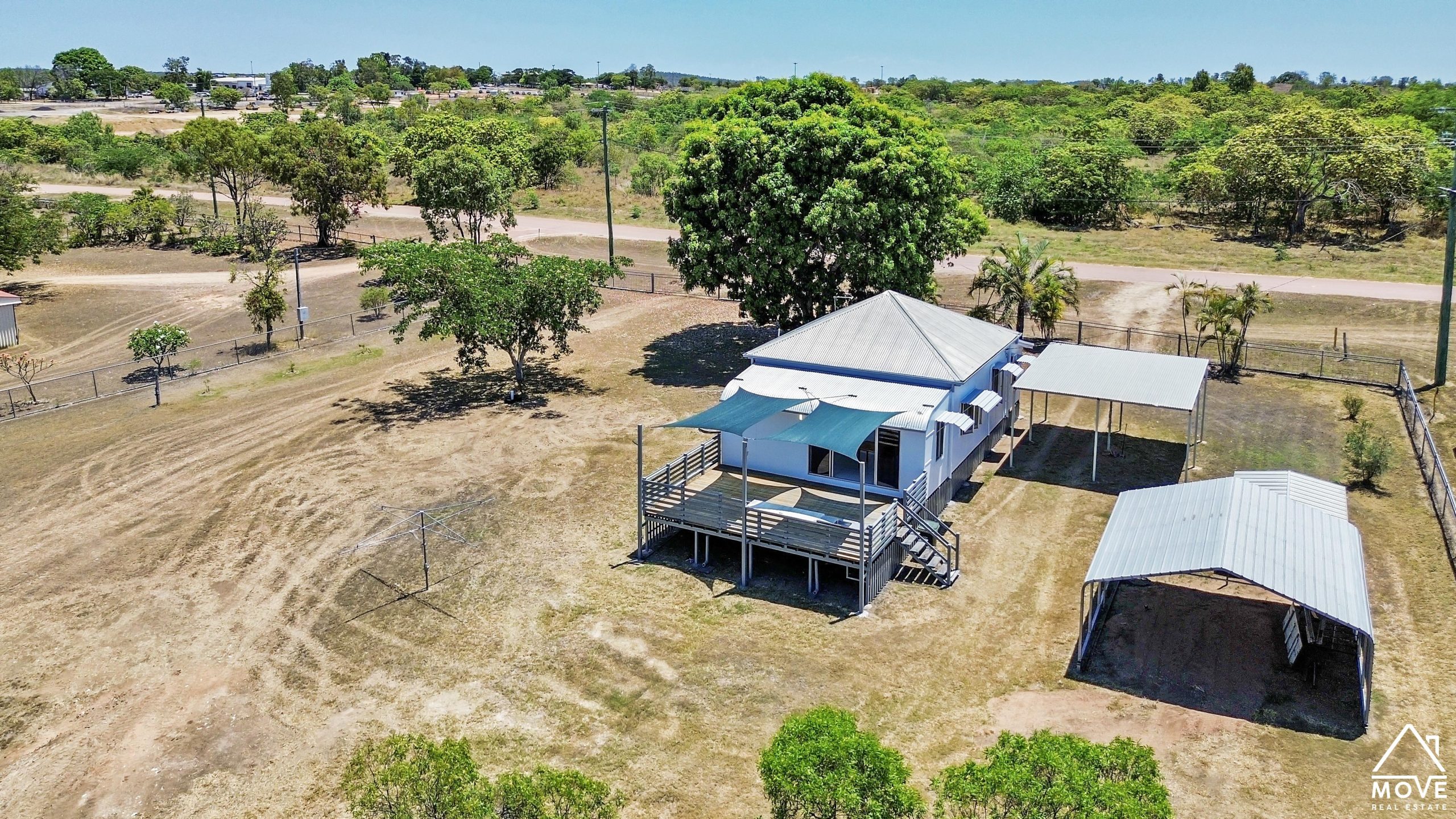 29 Clara Road, MOSMAN PARK, QLD 4820 AUS