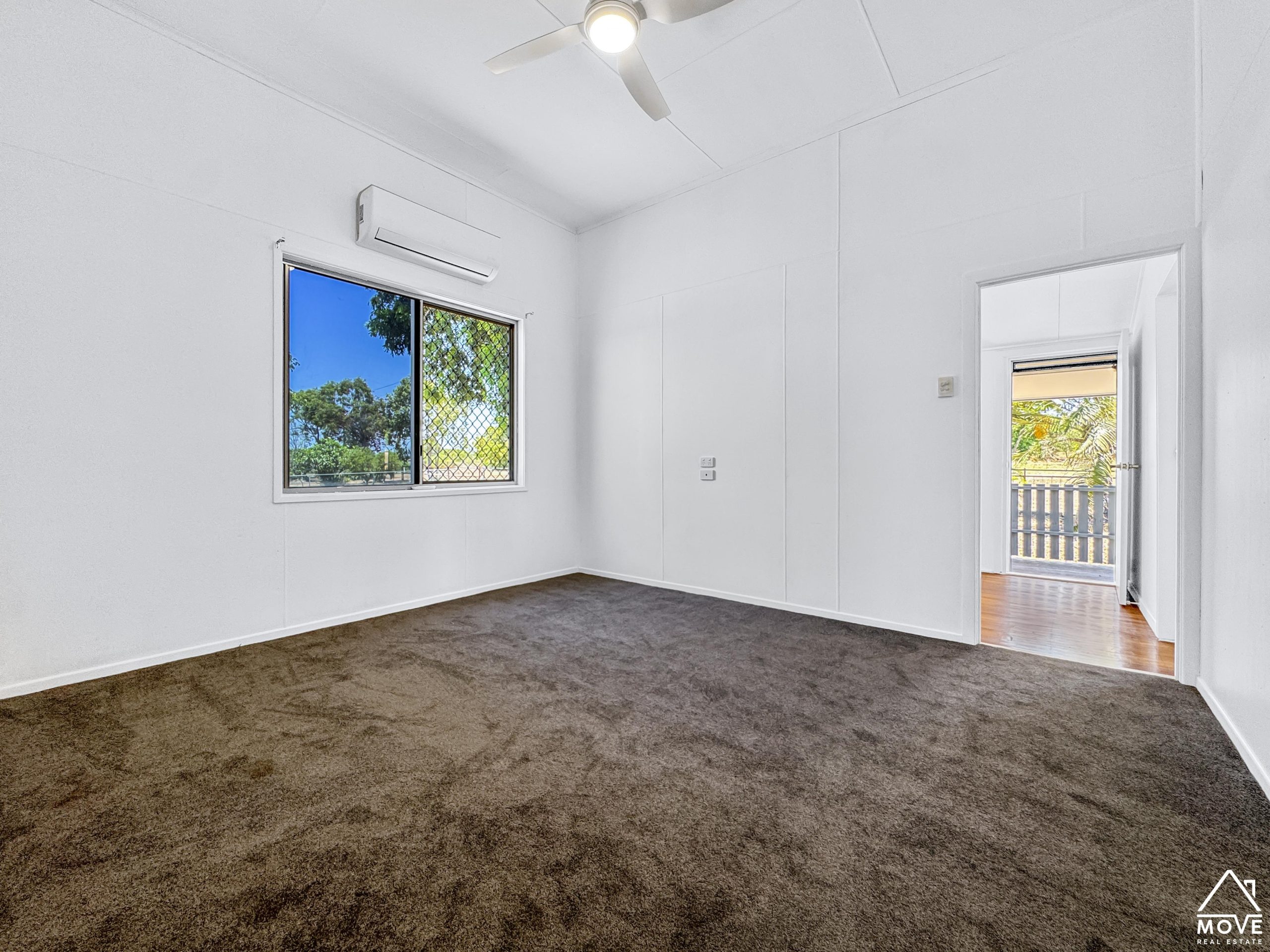 29 Clara Road, MOSMAN PARK, QLD 4820 AUS