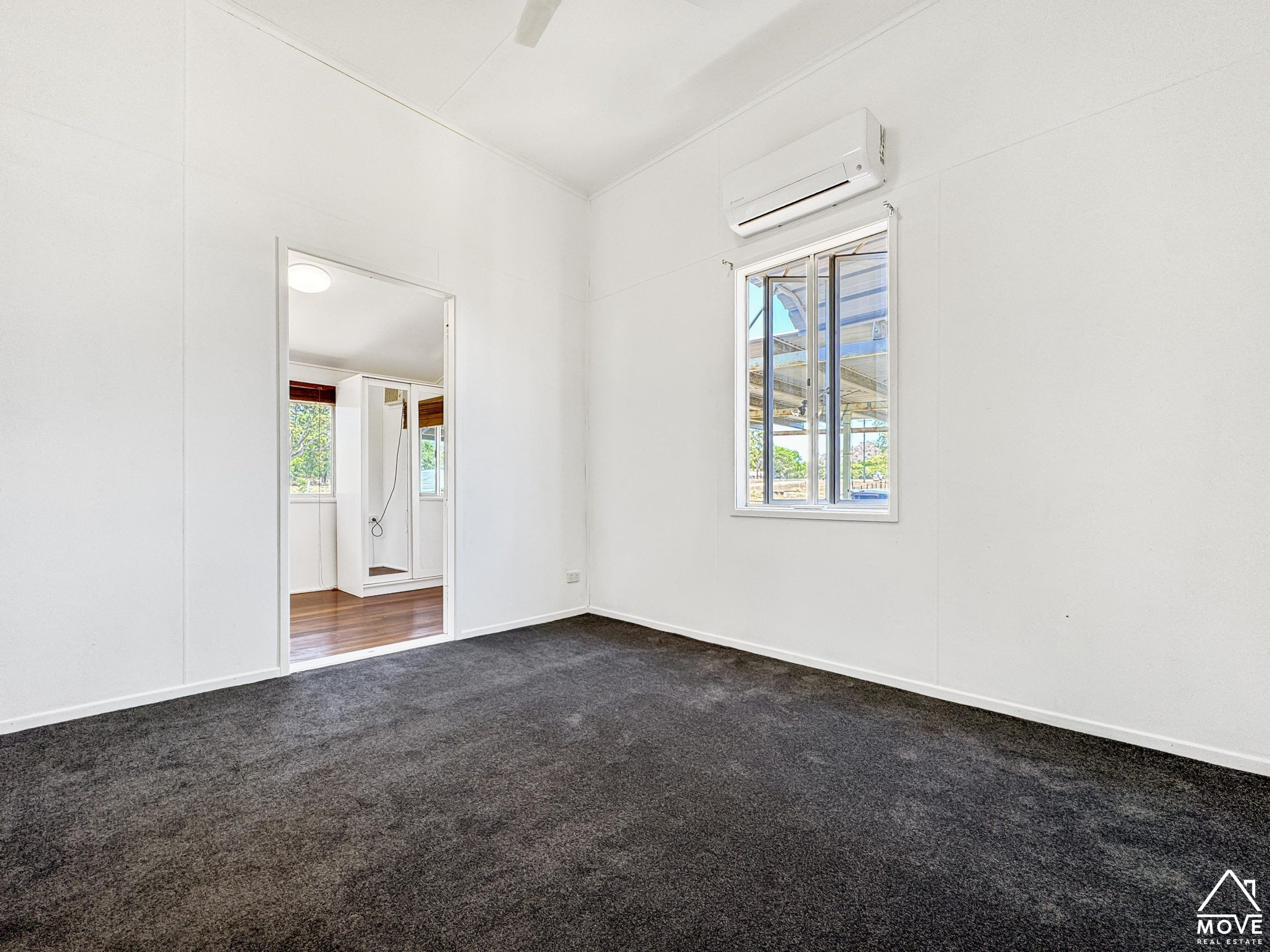 29 Clara Road, MOSMAN PARK, QLD 4820 AUS