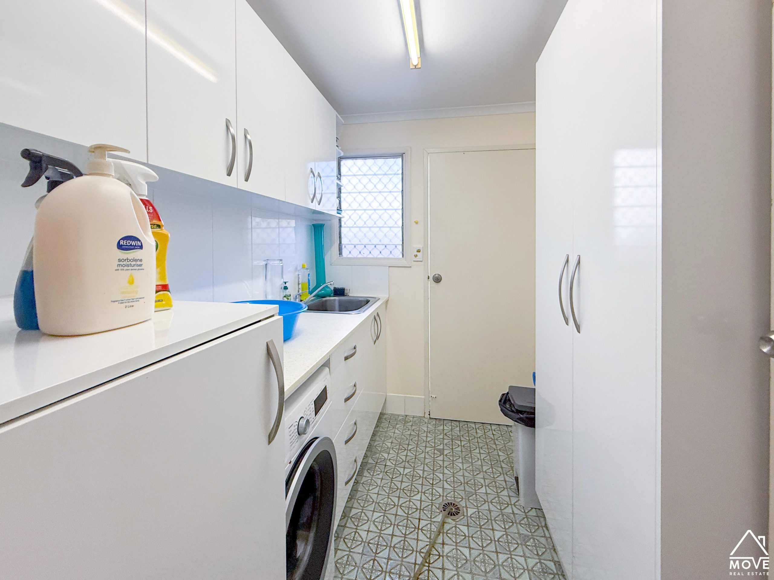 5 Peter Street, KELSO, QLD 4815 AUS