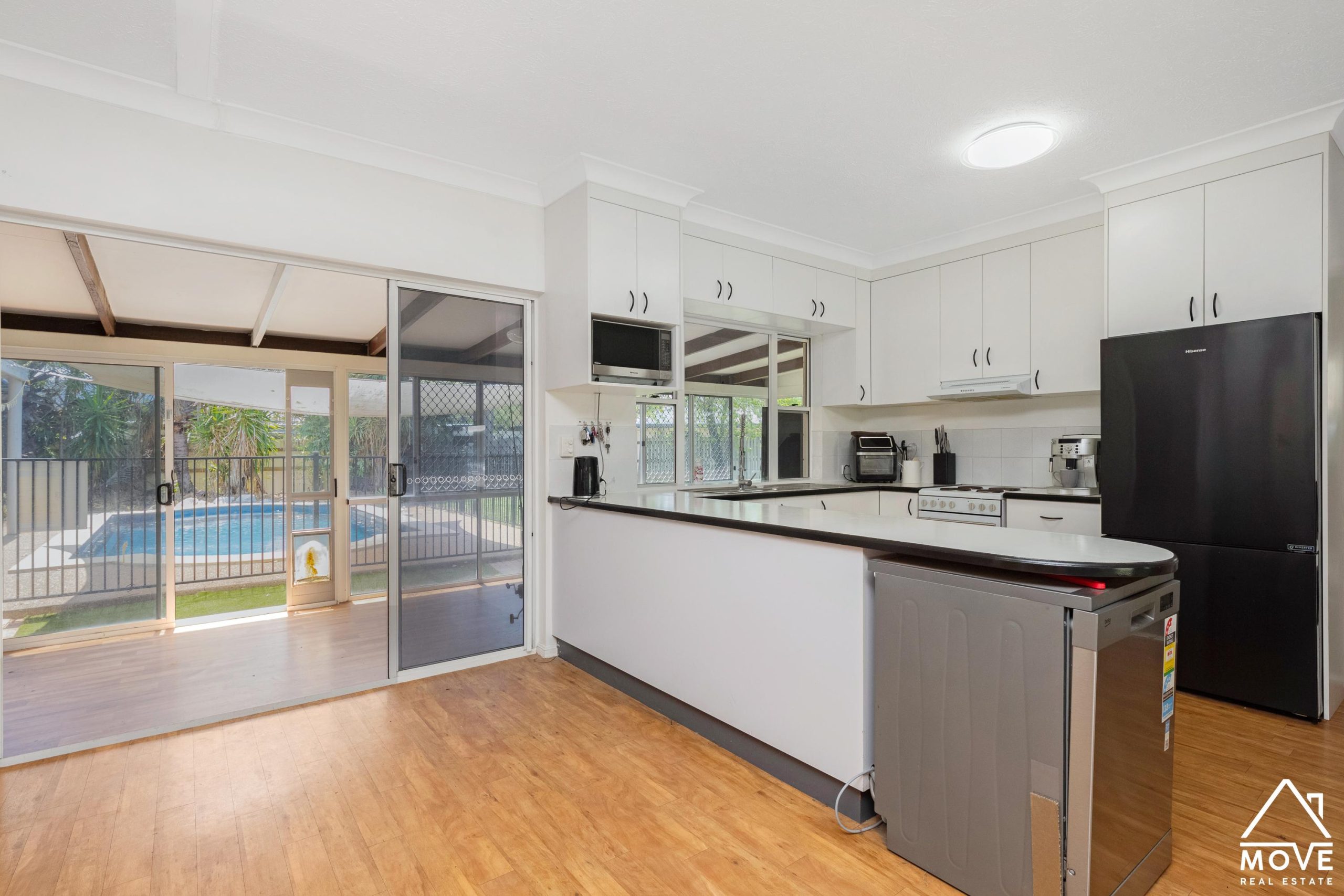 8 Gardiner Court, KELSO, QLD 4815 AUS