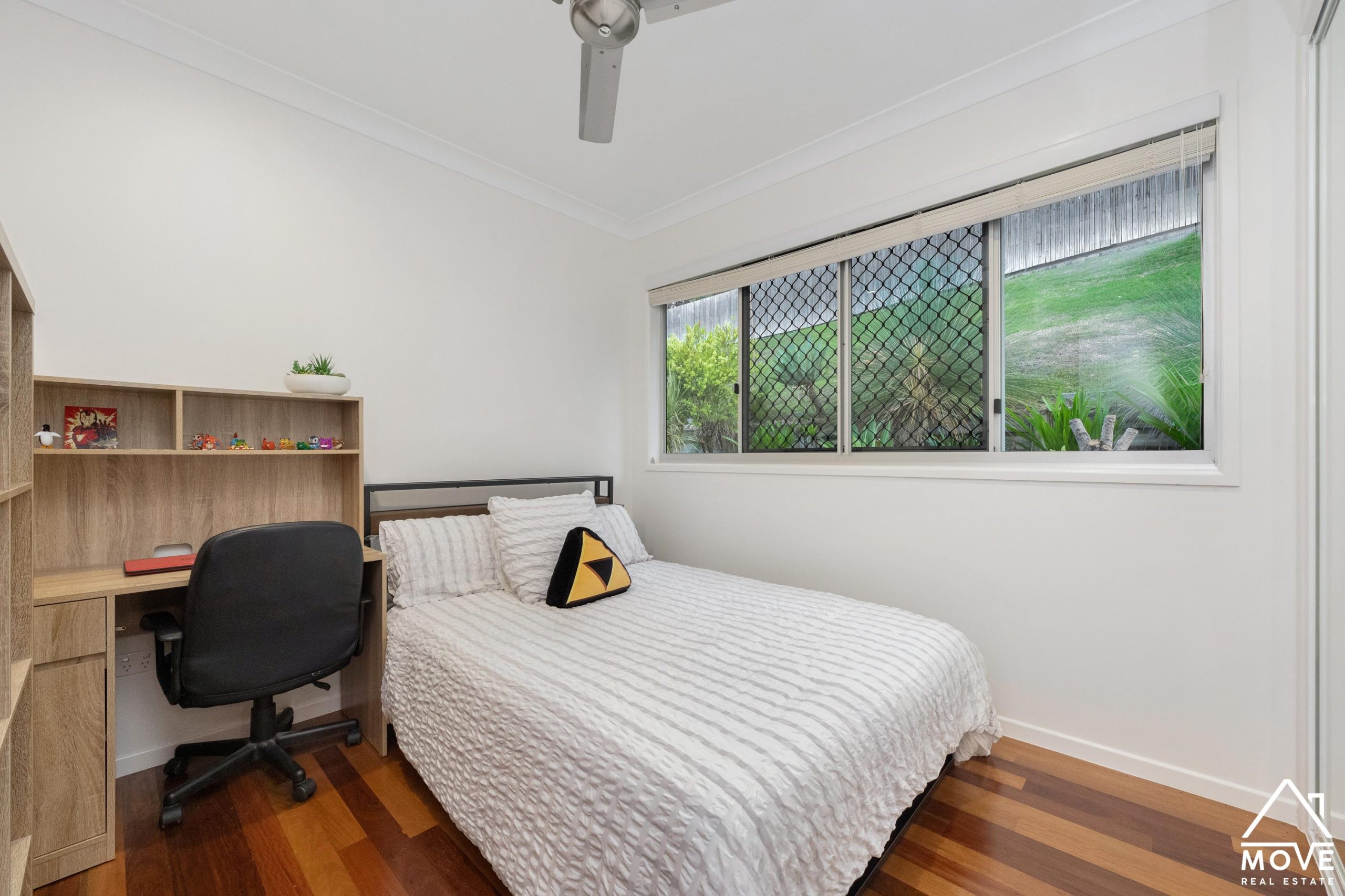 35 Nettleton Street, MOUNT LOUISA, QLD 4814 AUS