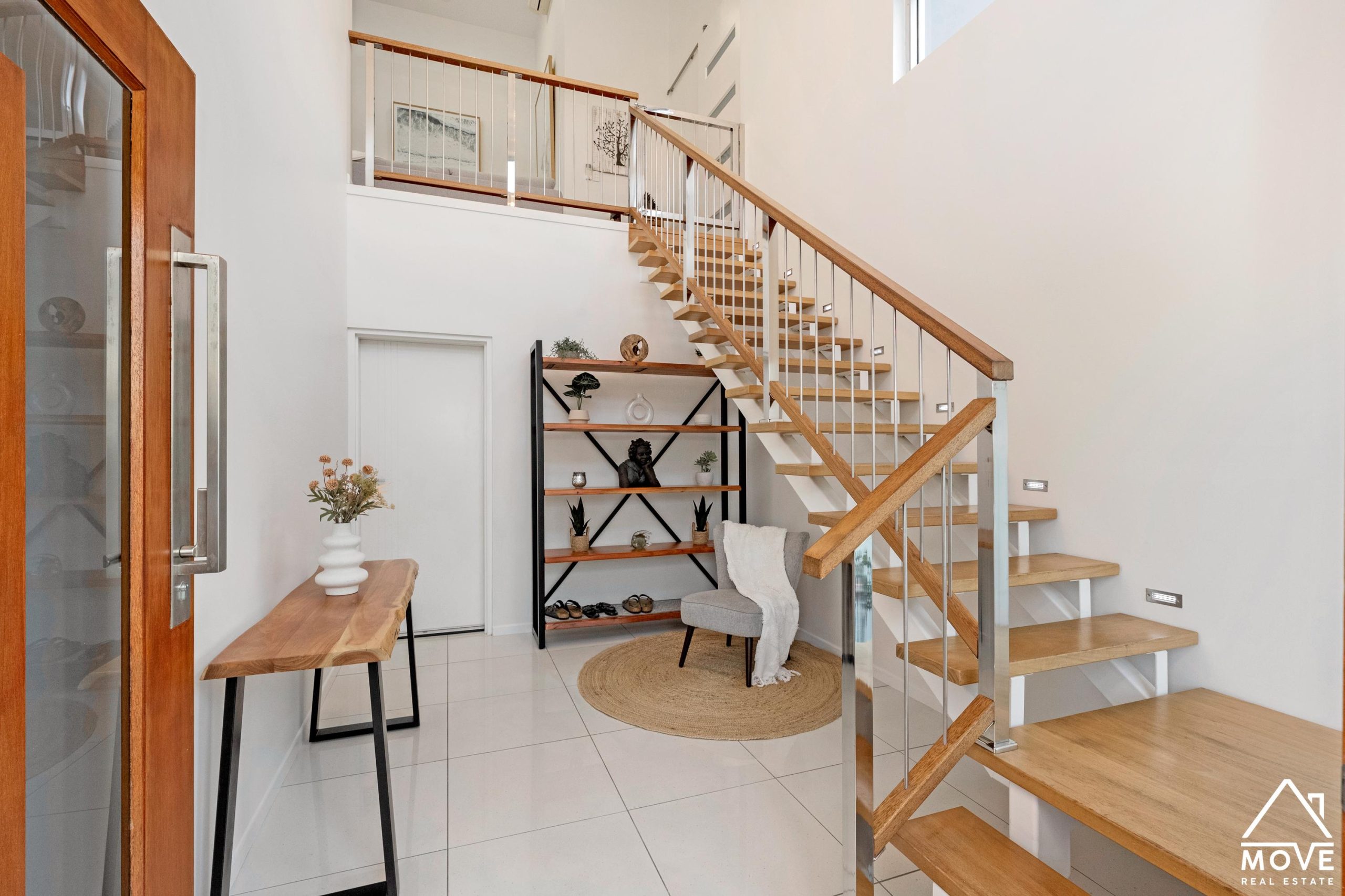 35 Nettleton Street, MOUNT LOUISA, QLD 4814 AUS