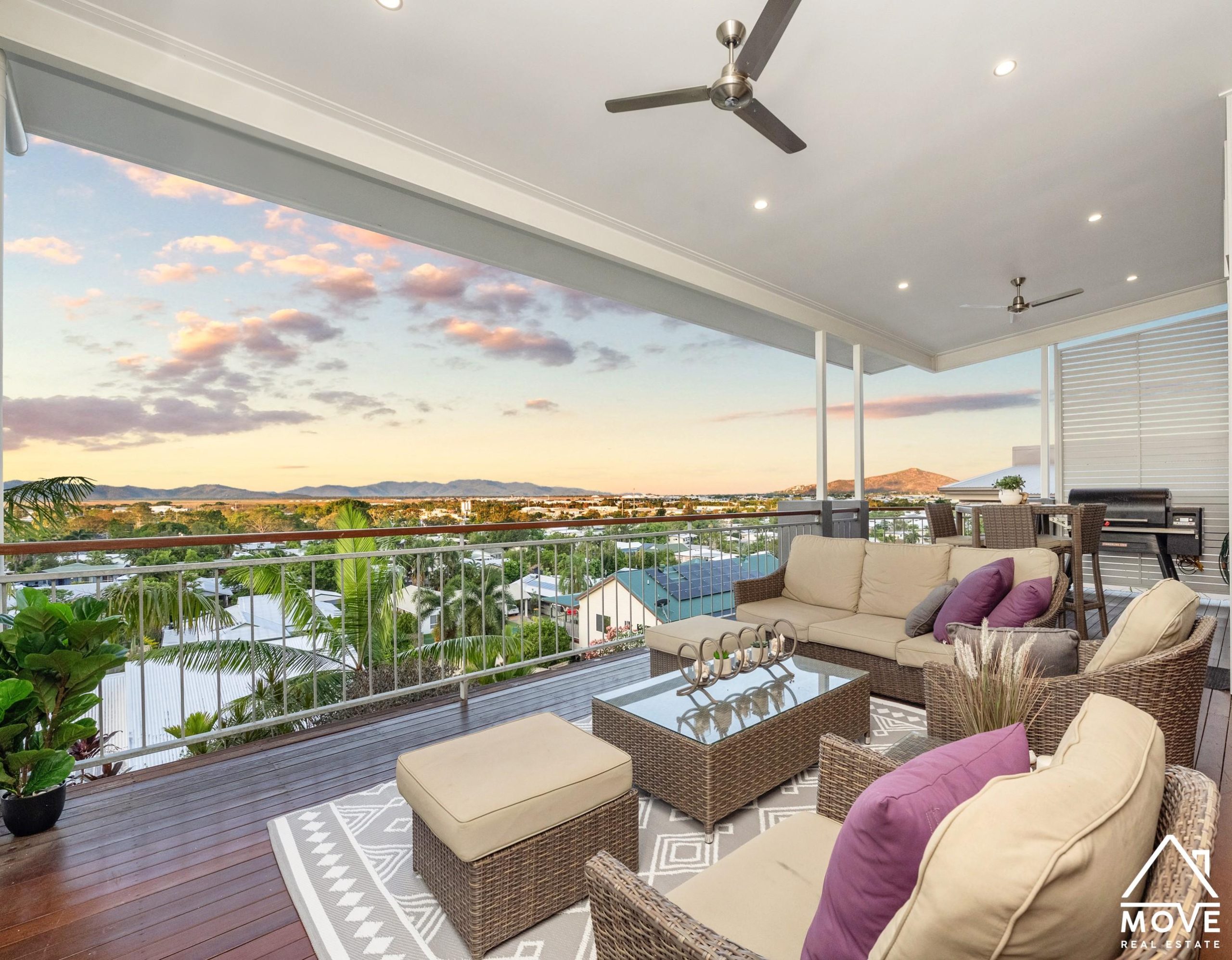 35 Nettleton Street, MOUNT LOUISA, QLD 4814 AUS