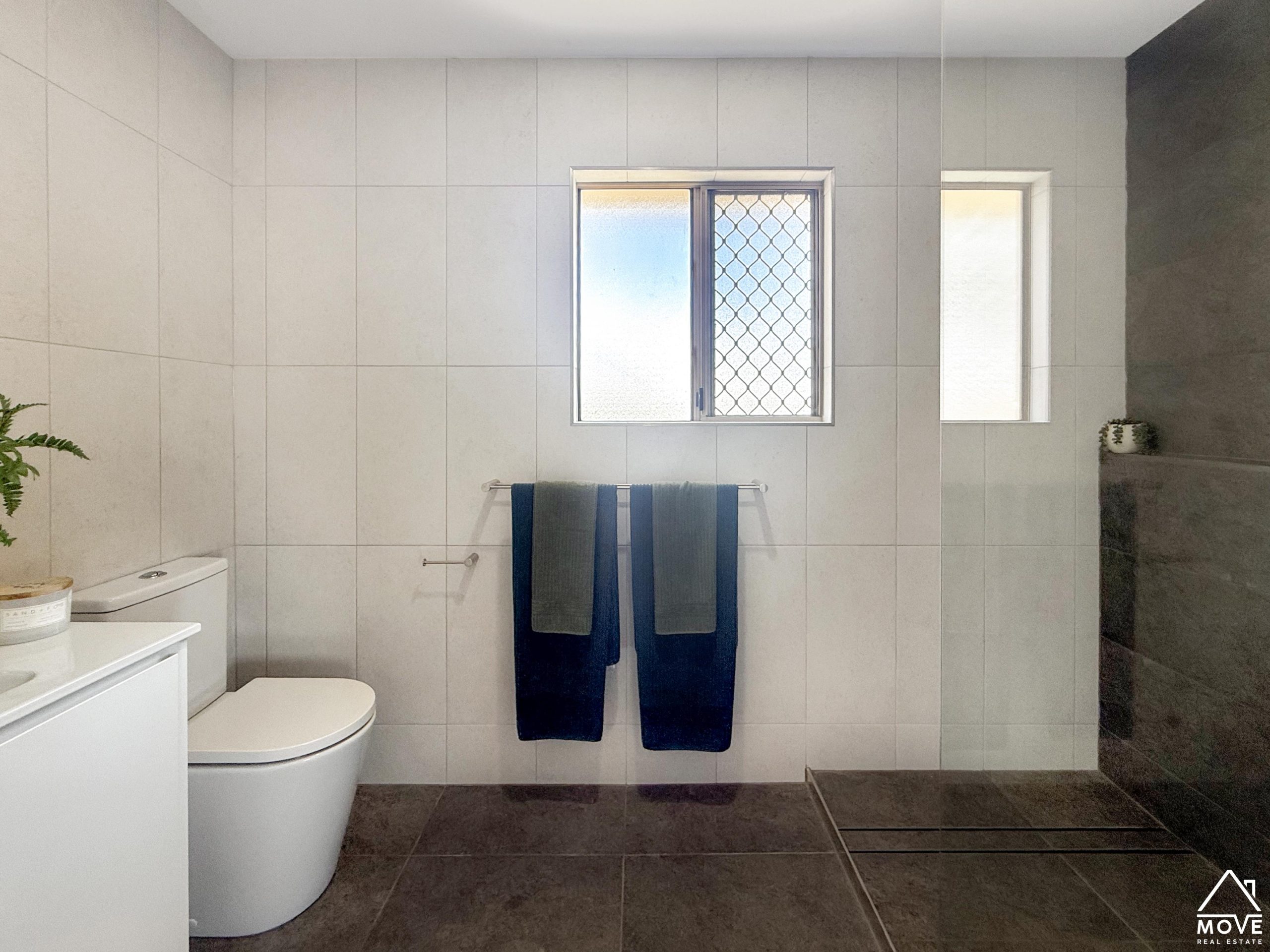 4 Chiquita Avenue, RASMUSSEN, QLD 4815 AUS