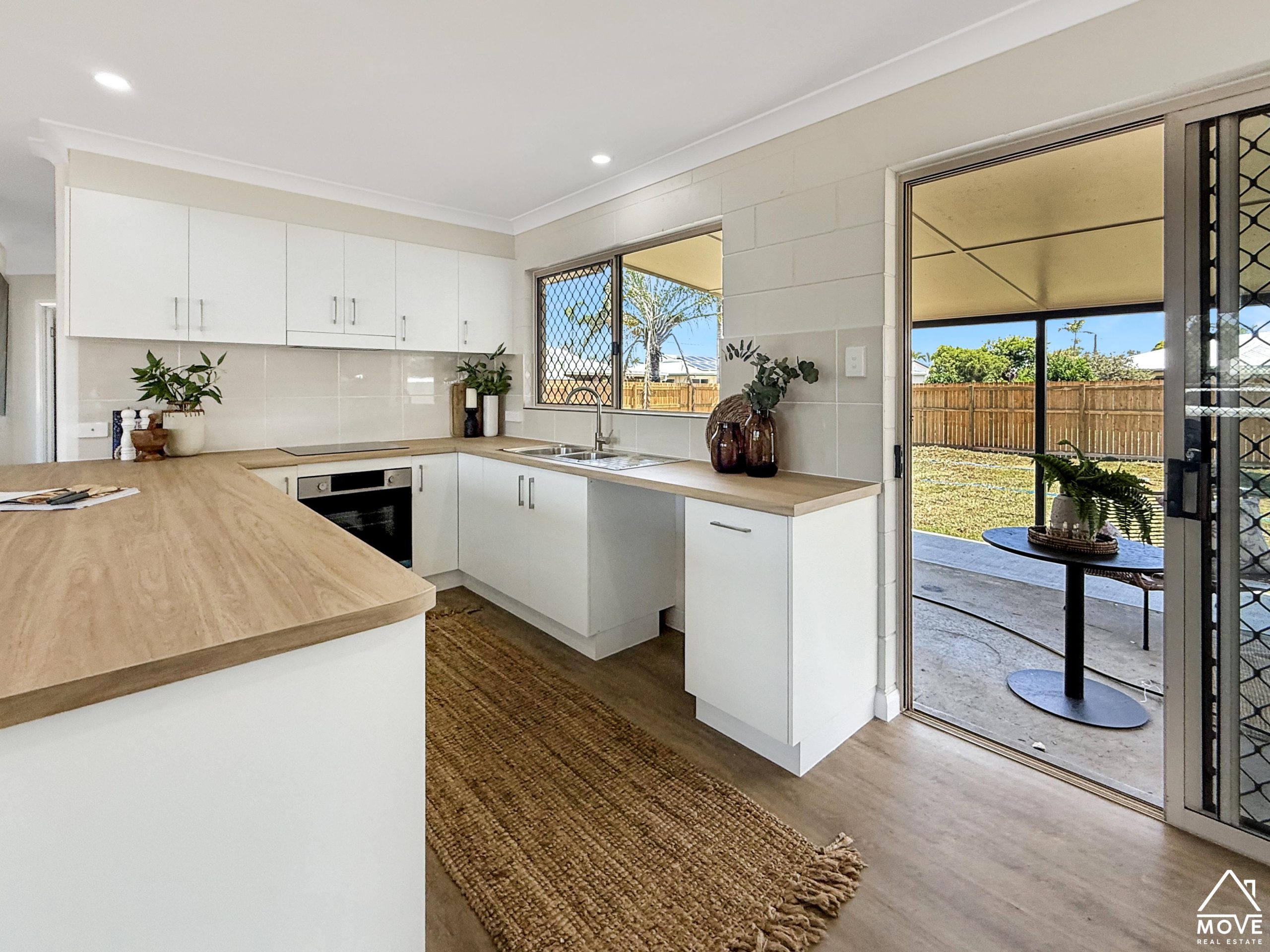 4 Chiquita Avenue, RASMUSSEN, QLD 4815 AUS