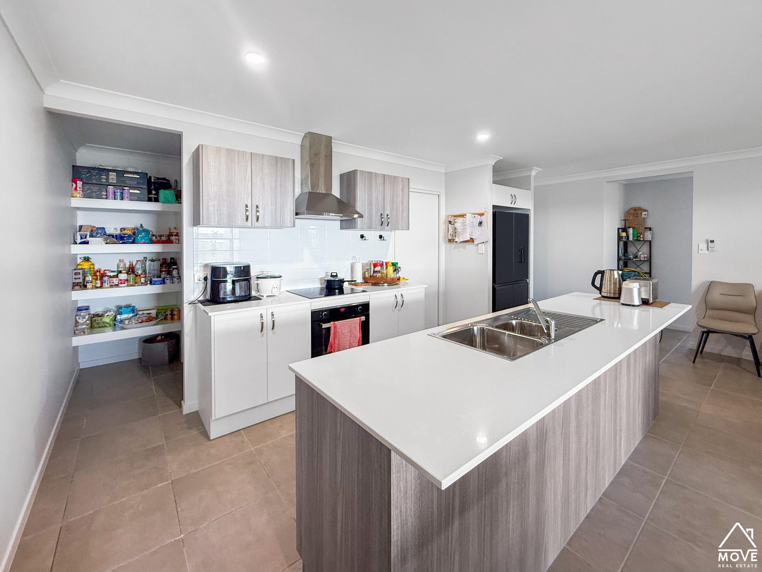 1 Liriope Crescent, BOHLE PLAINS, QLD 4817 AUS