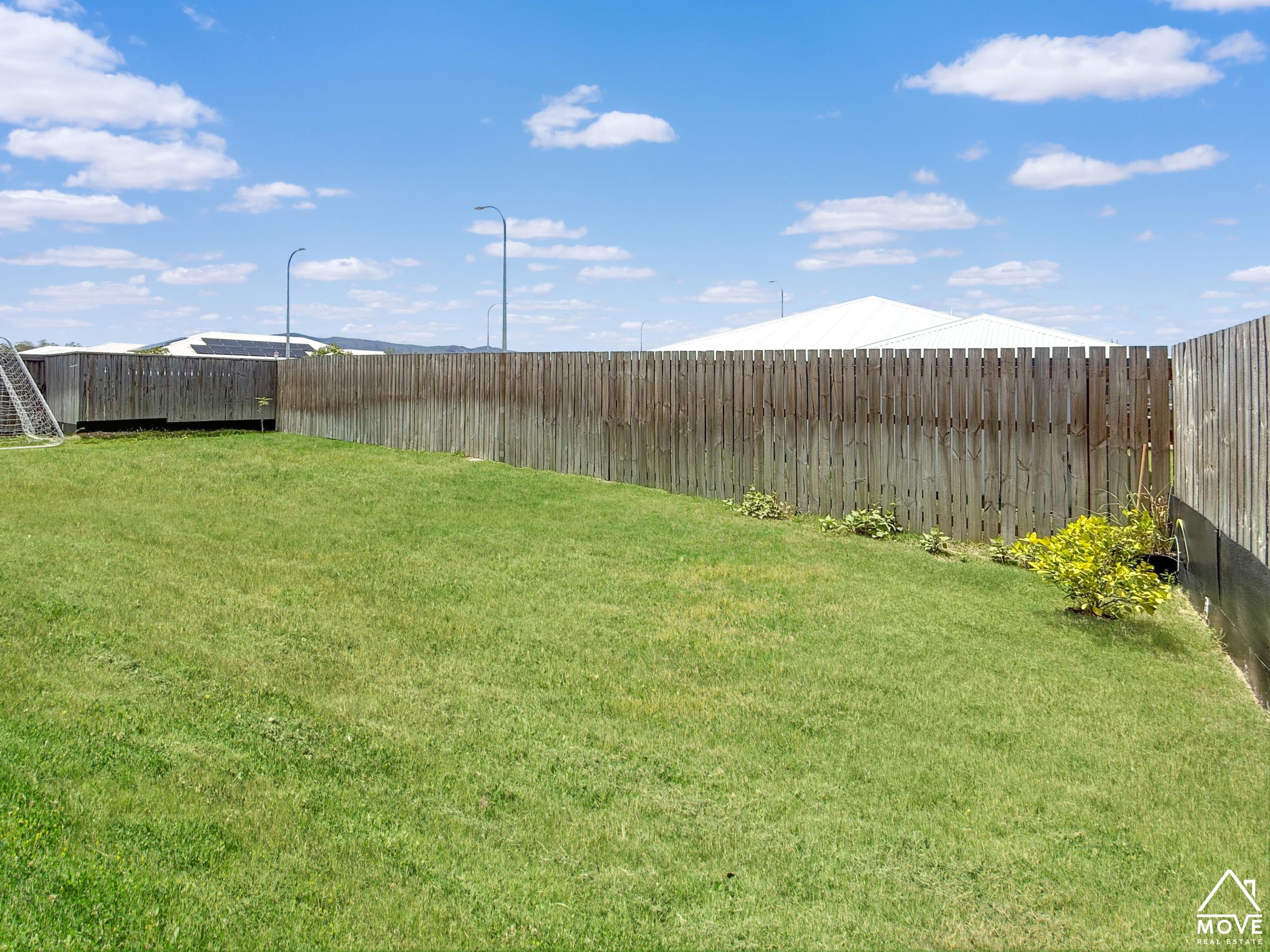 1 Liriope Crescent, BOHLE PLAINS, QLD 4817 AUS