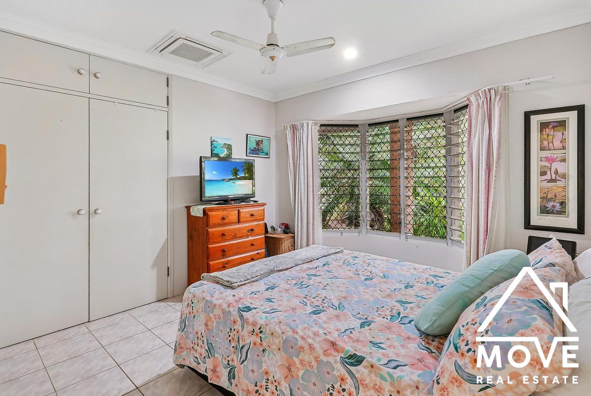 12 Frendon Parade, MOUNT LOW, QLD 4818 AUS