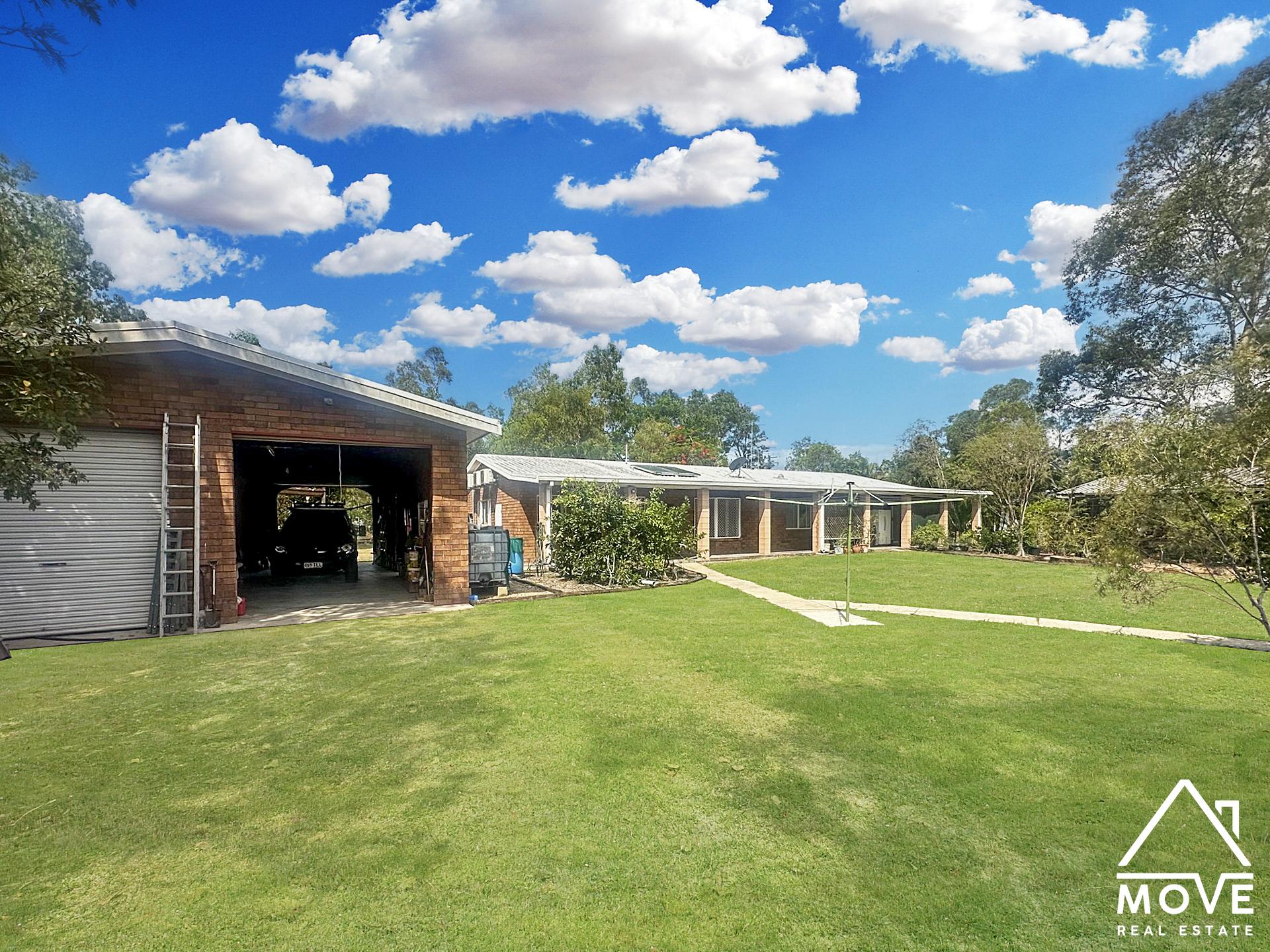 12 Frendon Parade, MOUNT LOW, QLD 4818 AUS