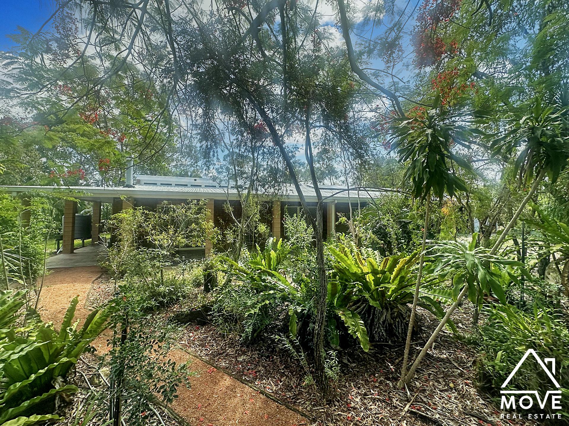 12 Frendon Parade, MOUNT LOW, QLD 4818 AUS