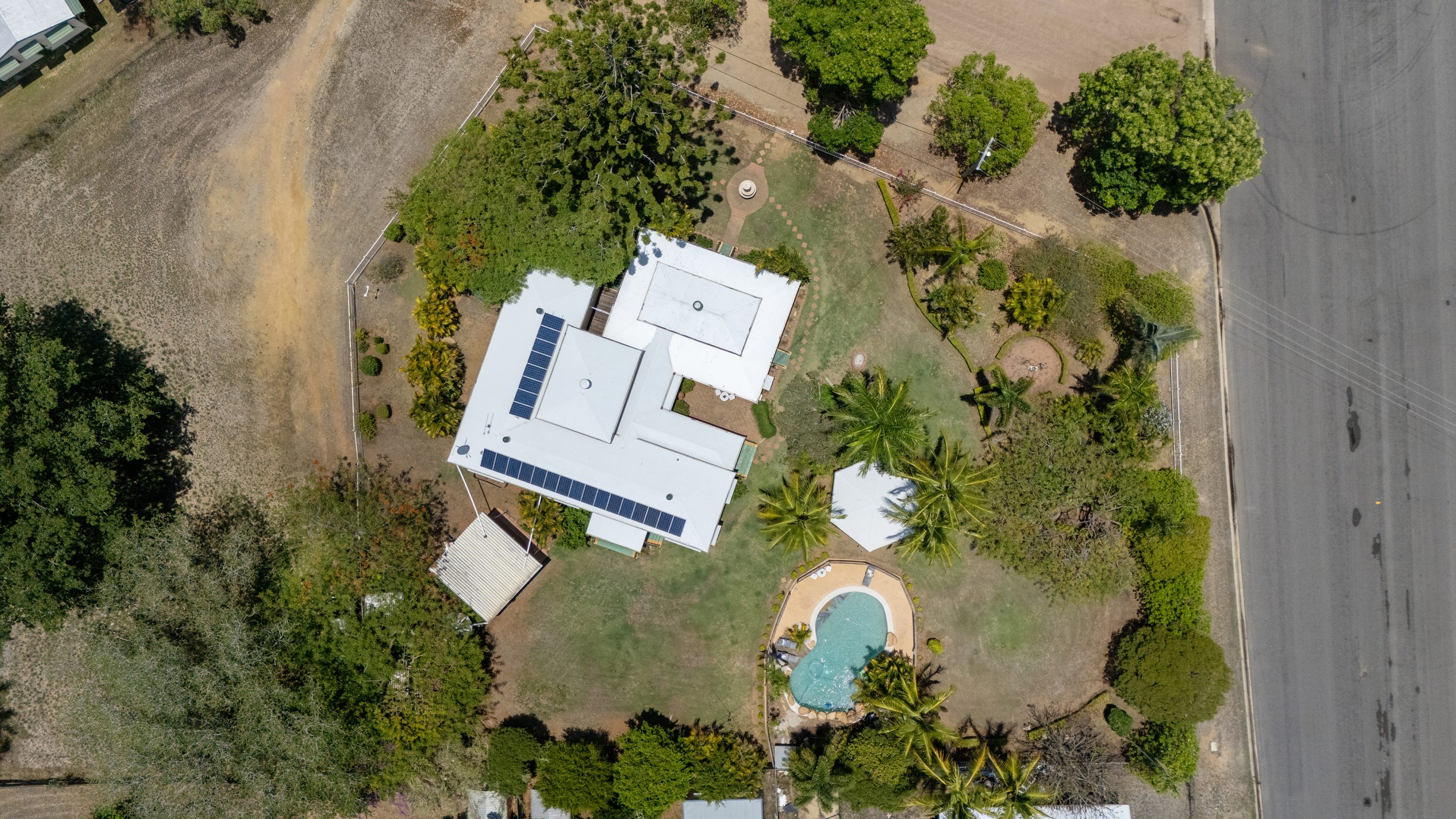 13 Kellys Road, QUEENTON, QLD 4820 AUS