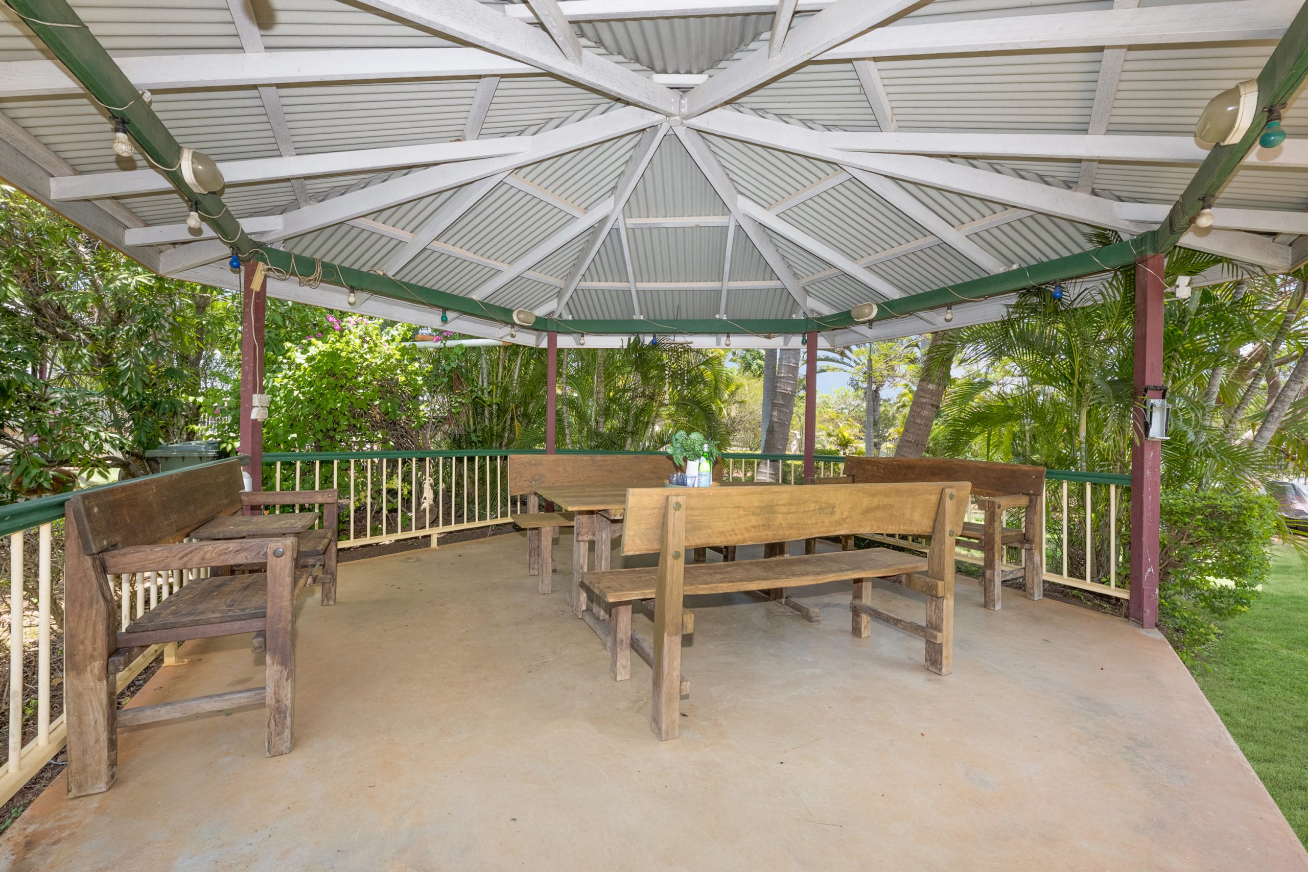 13 Kellys Road, QUEENTON, QLD 4820 AUS