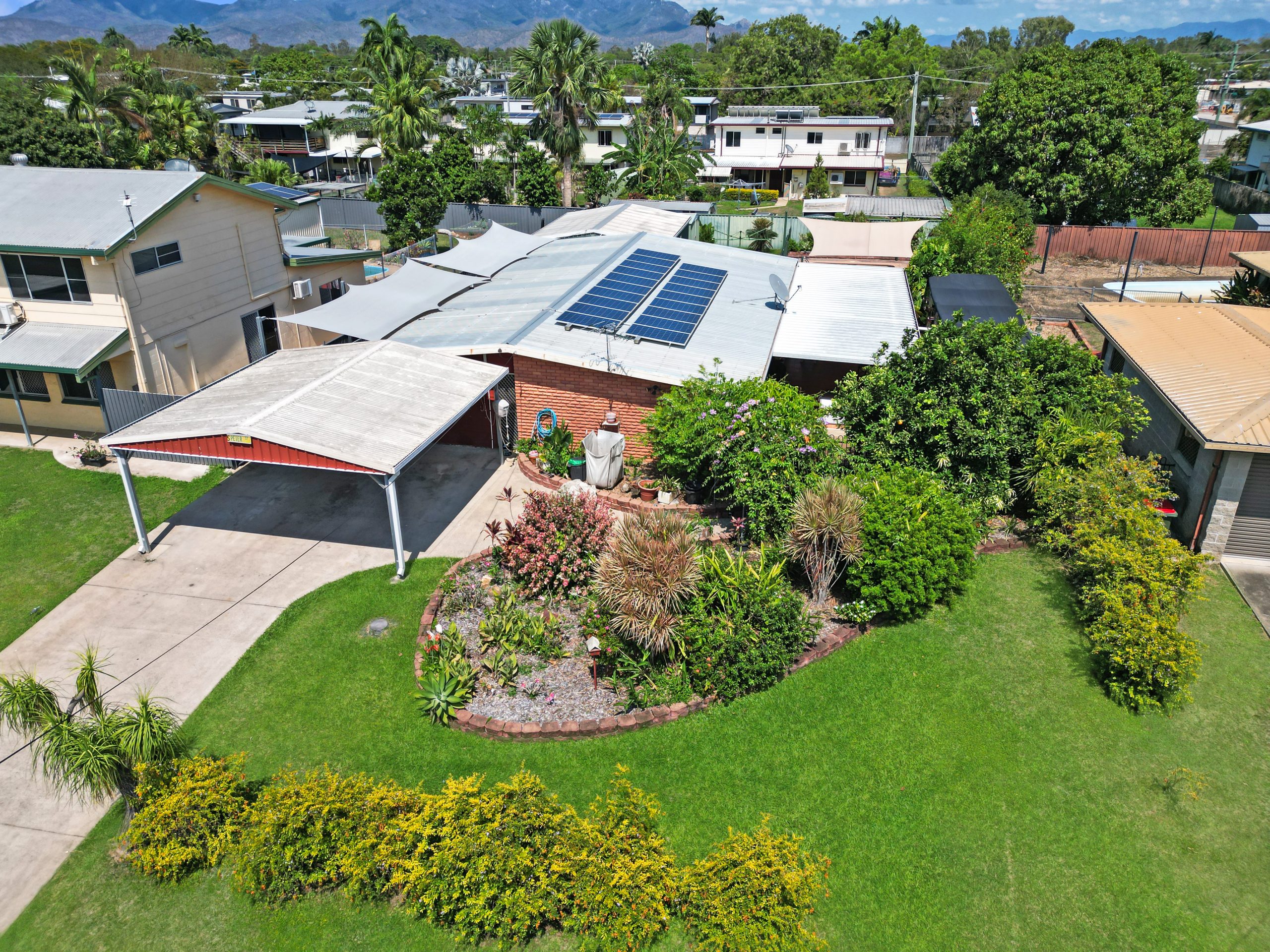 5 Peter Street, KELSO, QLD 4815 AUS